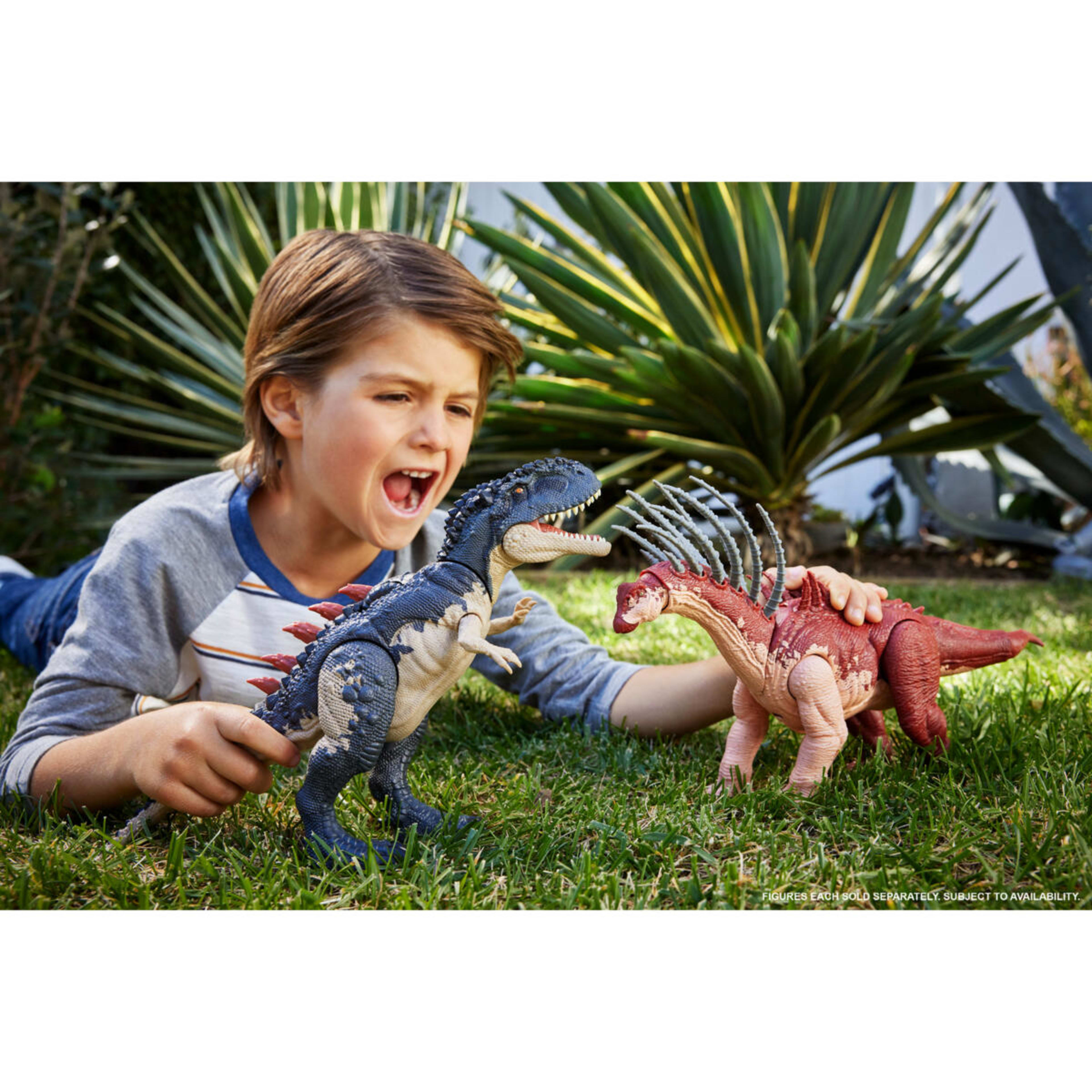 7 Jurassic World Chaos Theory Gigantic Trackers dinosaur figure - Assorted, 7 of 7