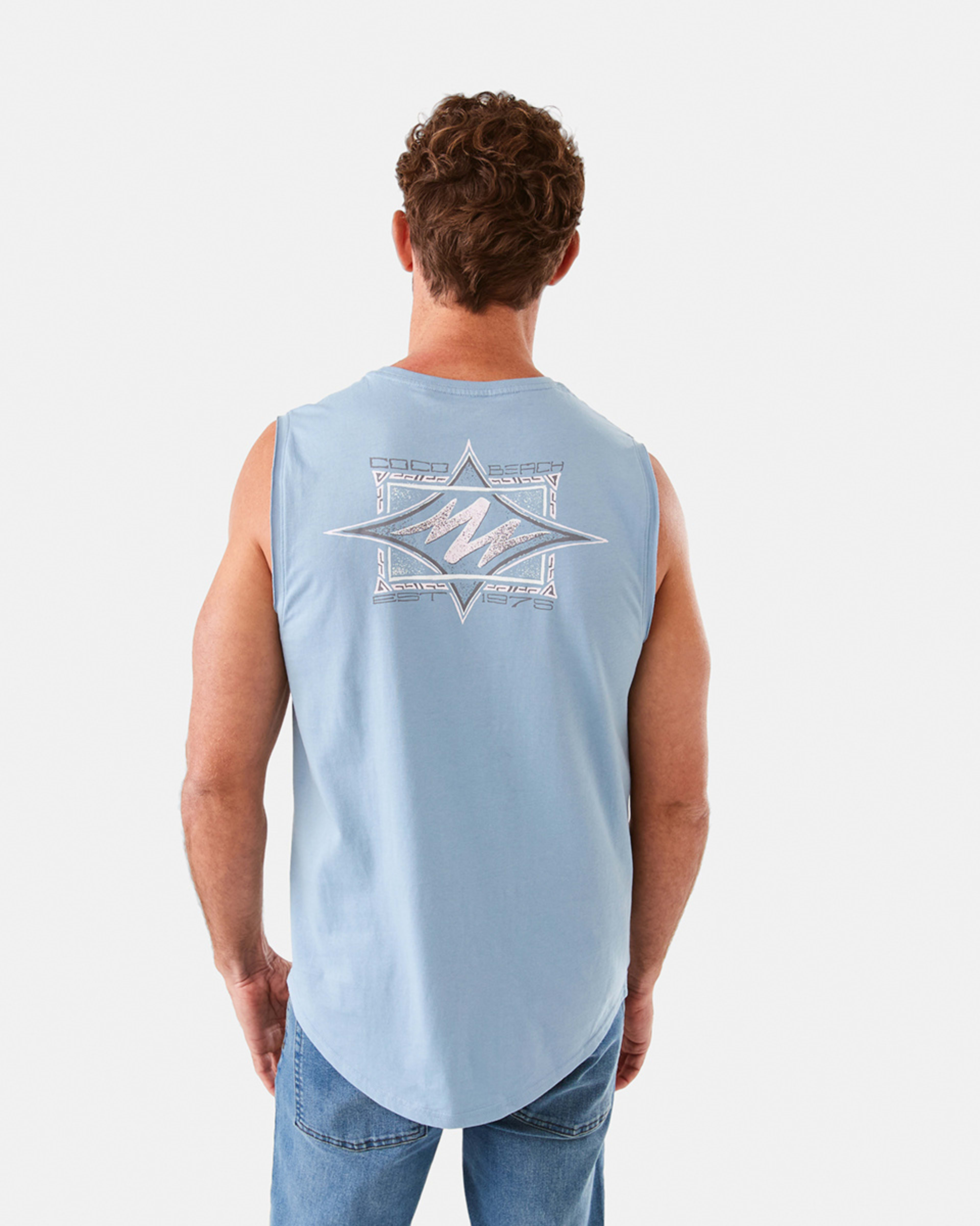 3 Graphic Curved Hem Muscle Blu Ash, 3 of 7