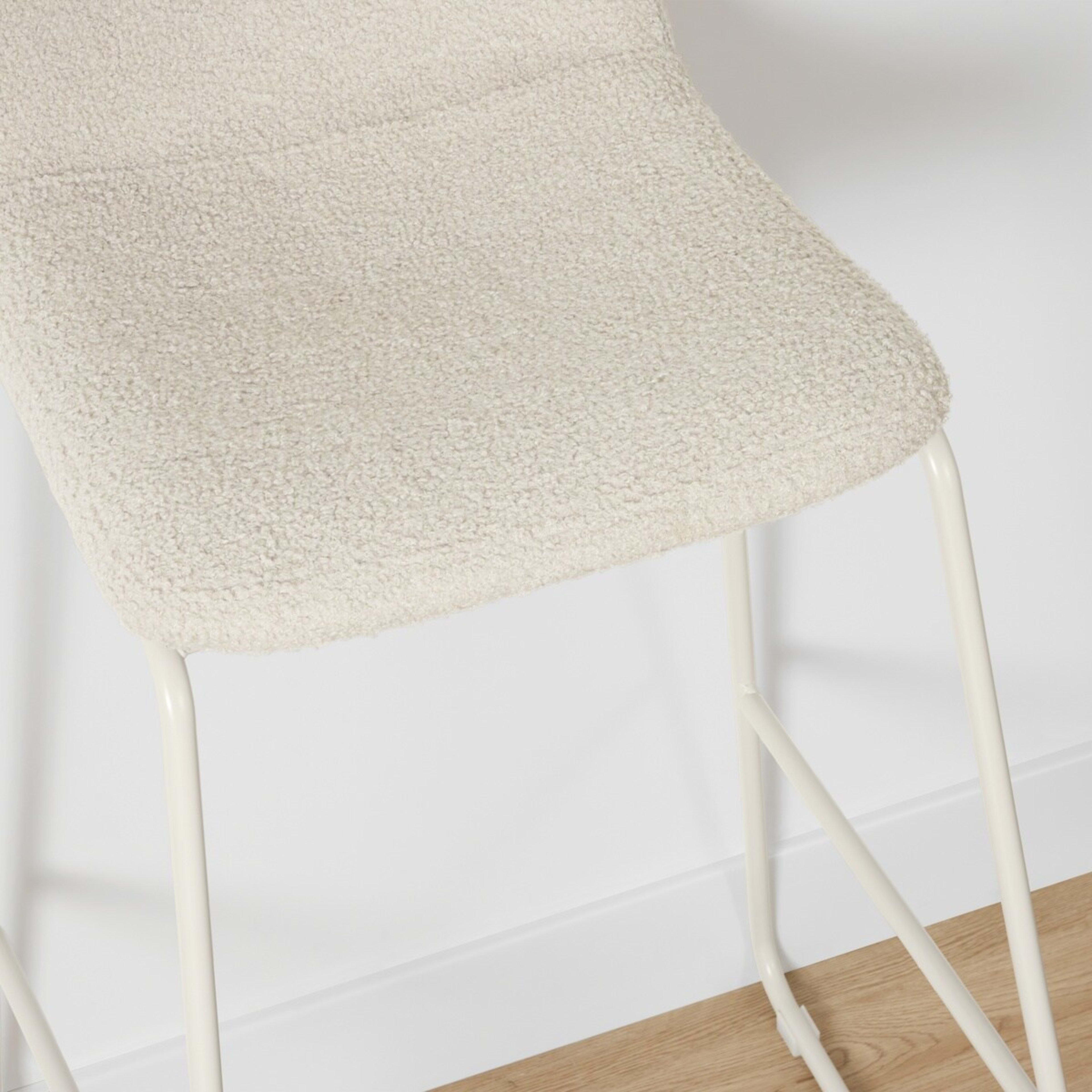 6 Finn Bar Stool Boucle, 6 of 8