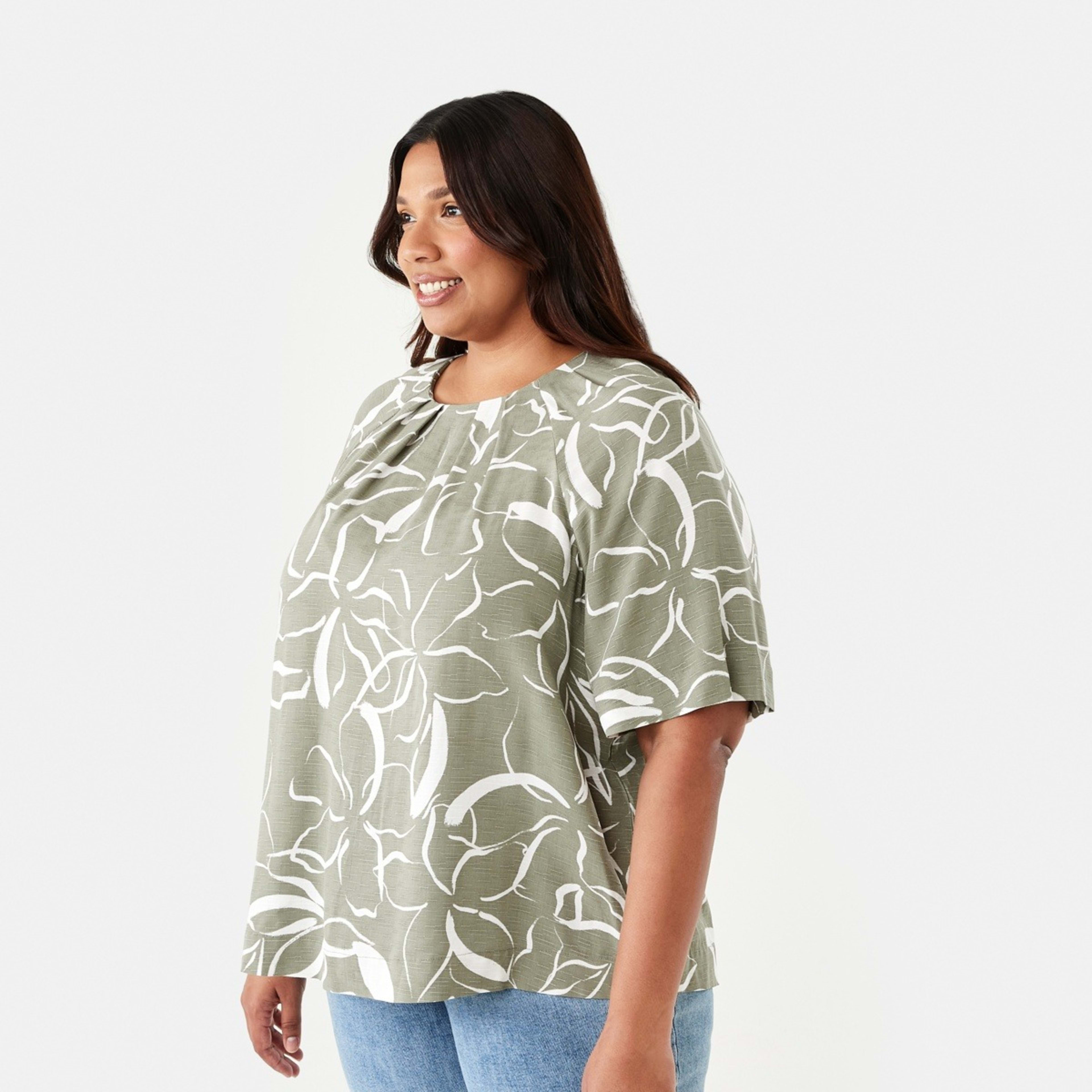 2 Curve Short Sleeve Tuck Top Sketch Floral Pavement Grey, 2 of 6