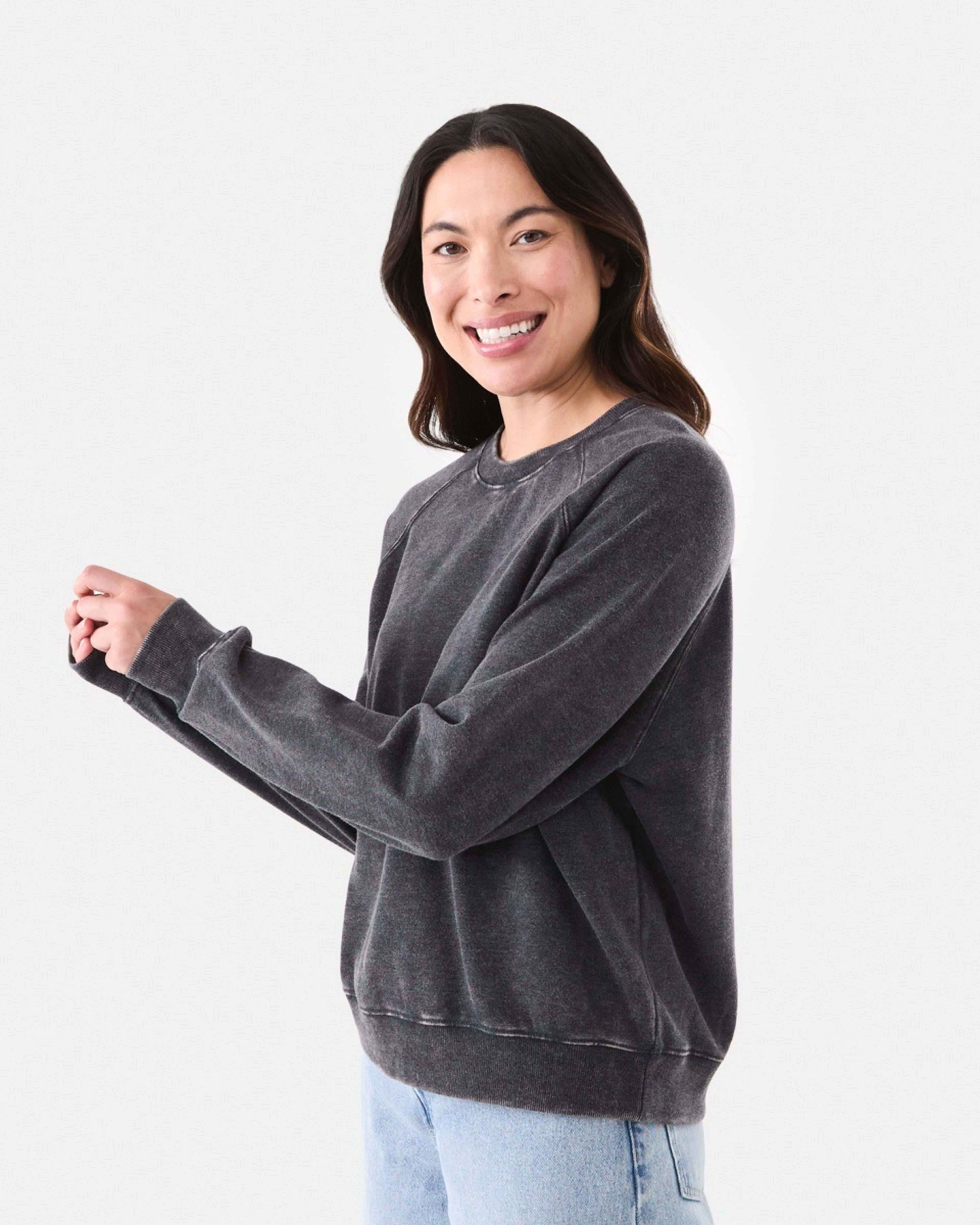 2 Long Sleeve Washed Sweatshirt Black, 2 of 5