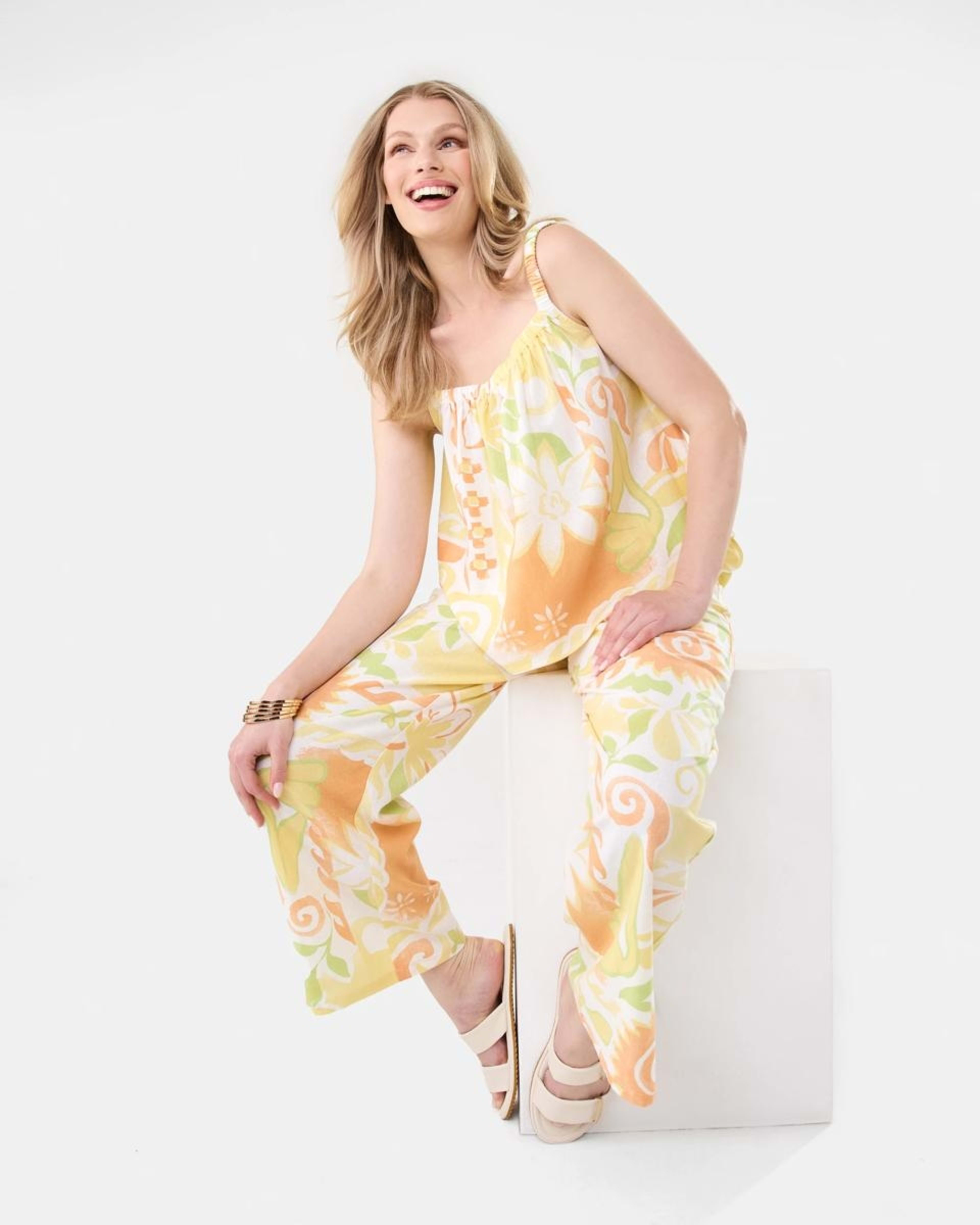 7 Sleeveless Square Neck Linen Blend Top Smmer Tile, 7 of 9