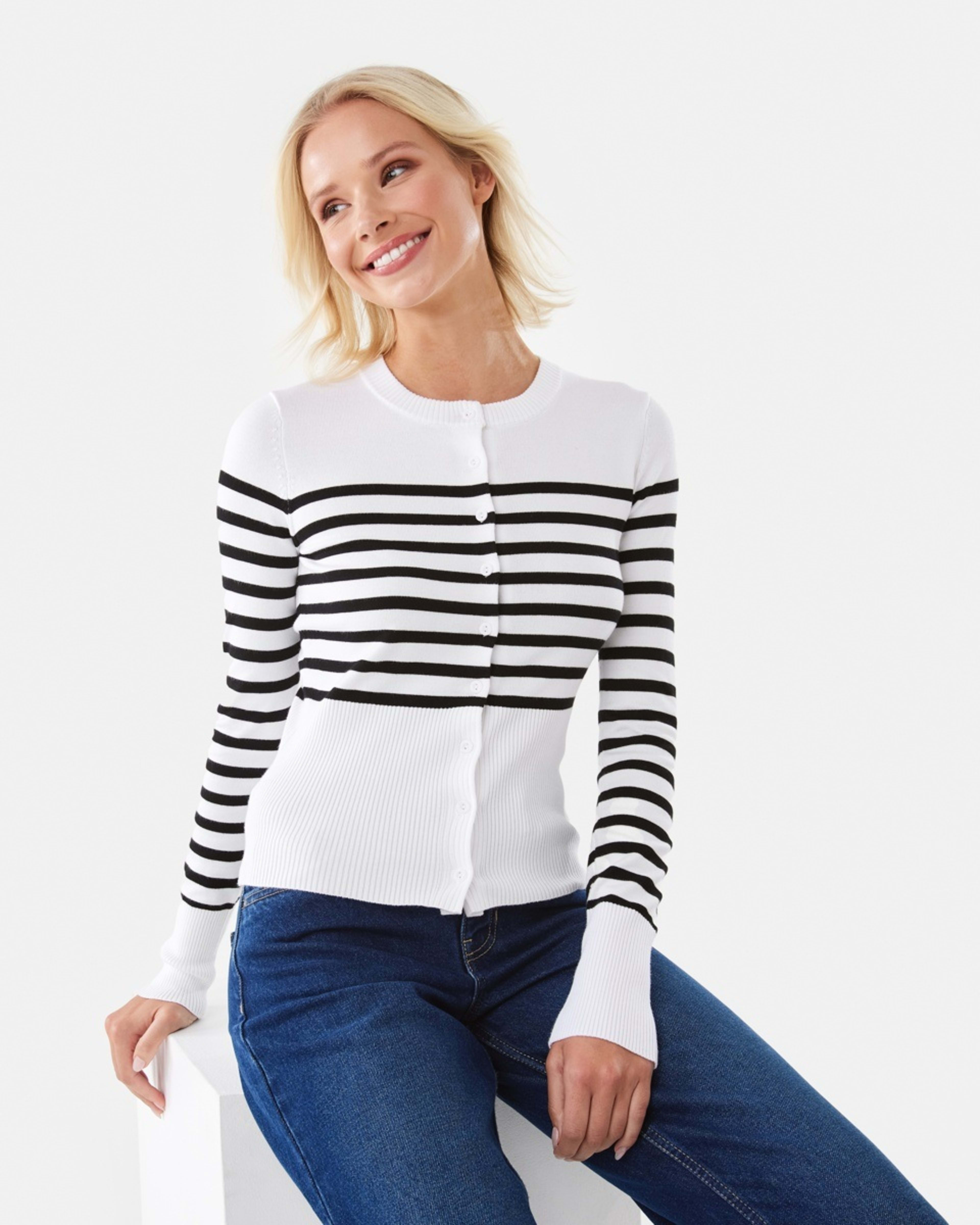 9 Fitted Cardigan Blk Wht St, 9 of 9