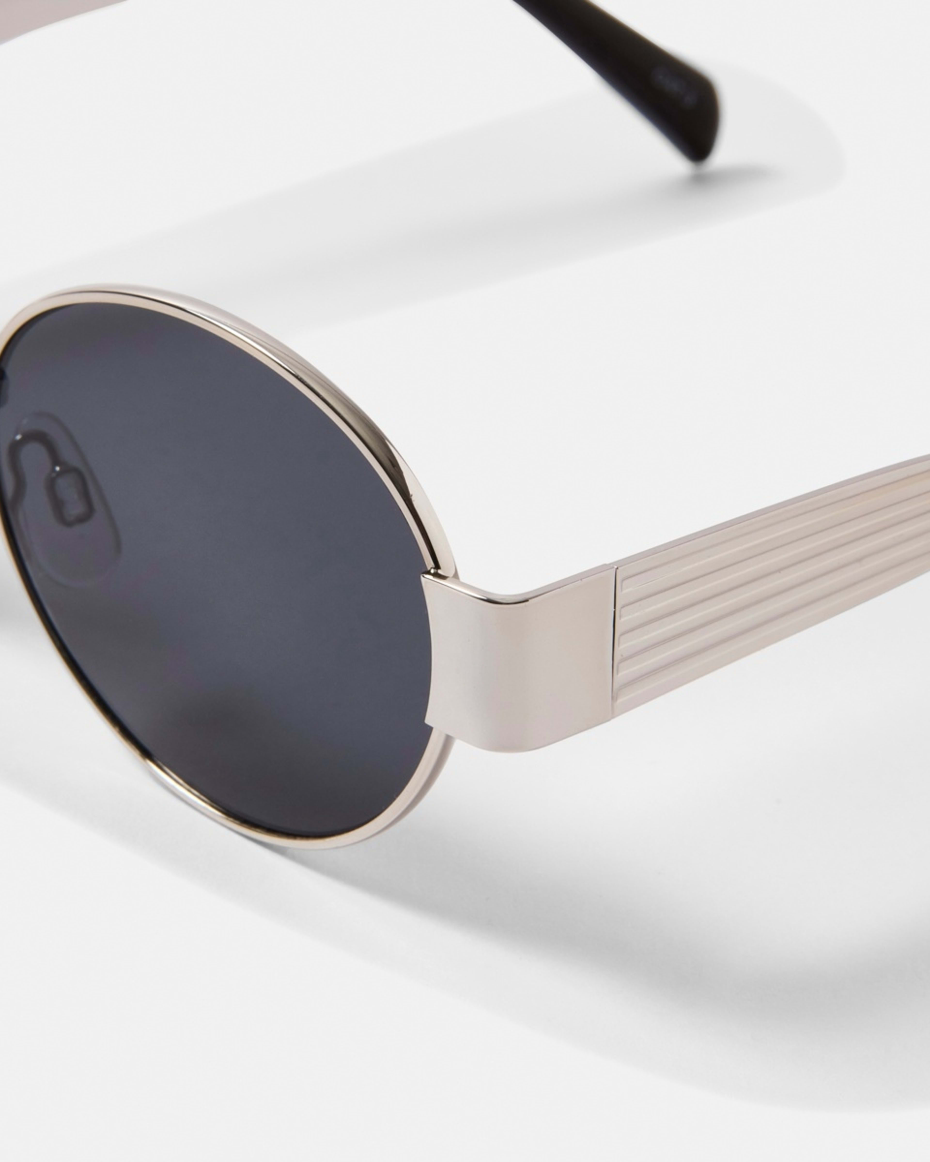 3 Oval Metal Sunglasses Silver, 3 of 6