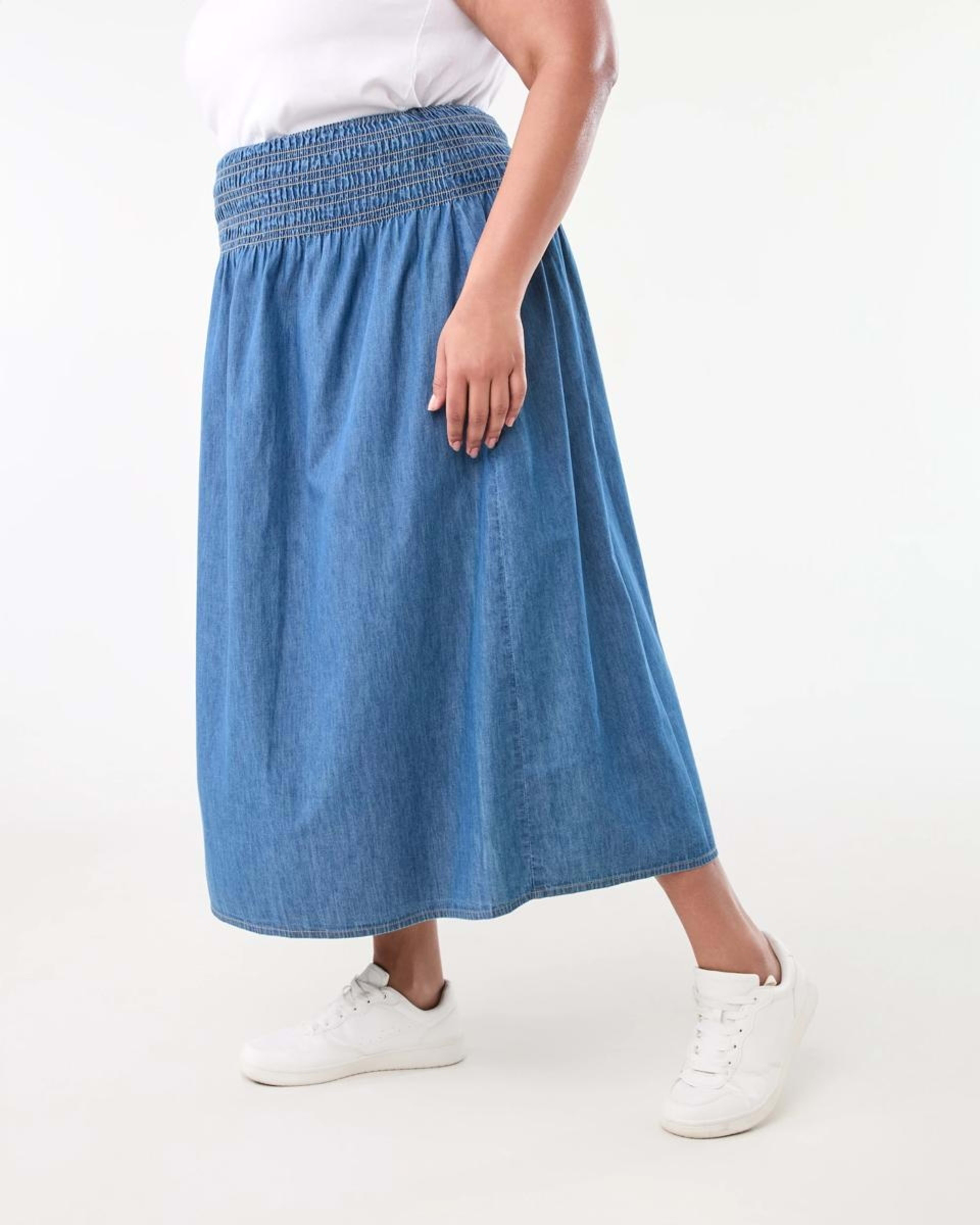 2 Curve Chambray Midi Skirt Mid Wash, 2 of 5