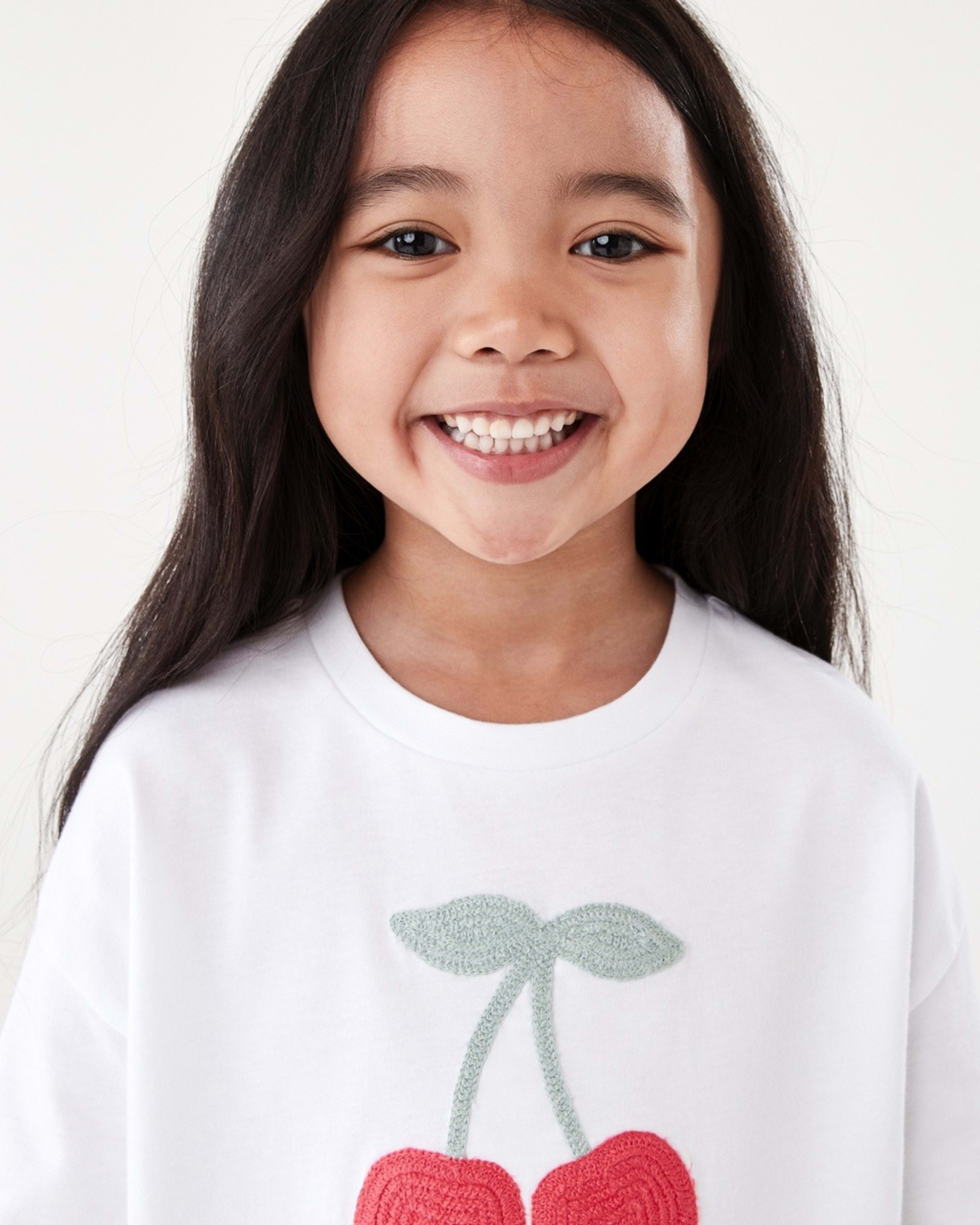 3 Short Sleeve Oversized Applique T-shirt Cherry, 3 of 8
