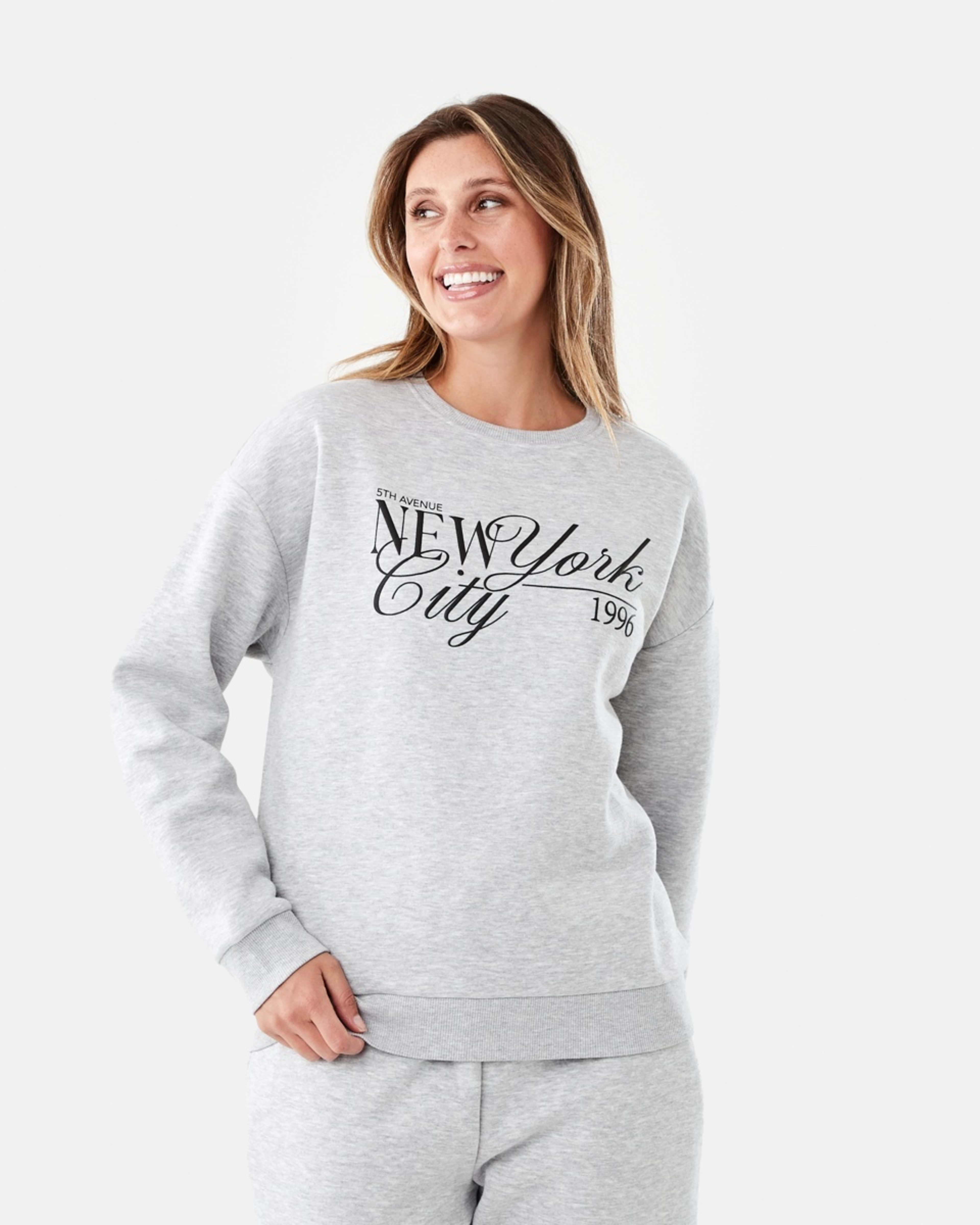 1 Long Sleeve Print Sweatshirt New York, 1 of 6