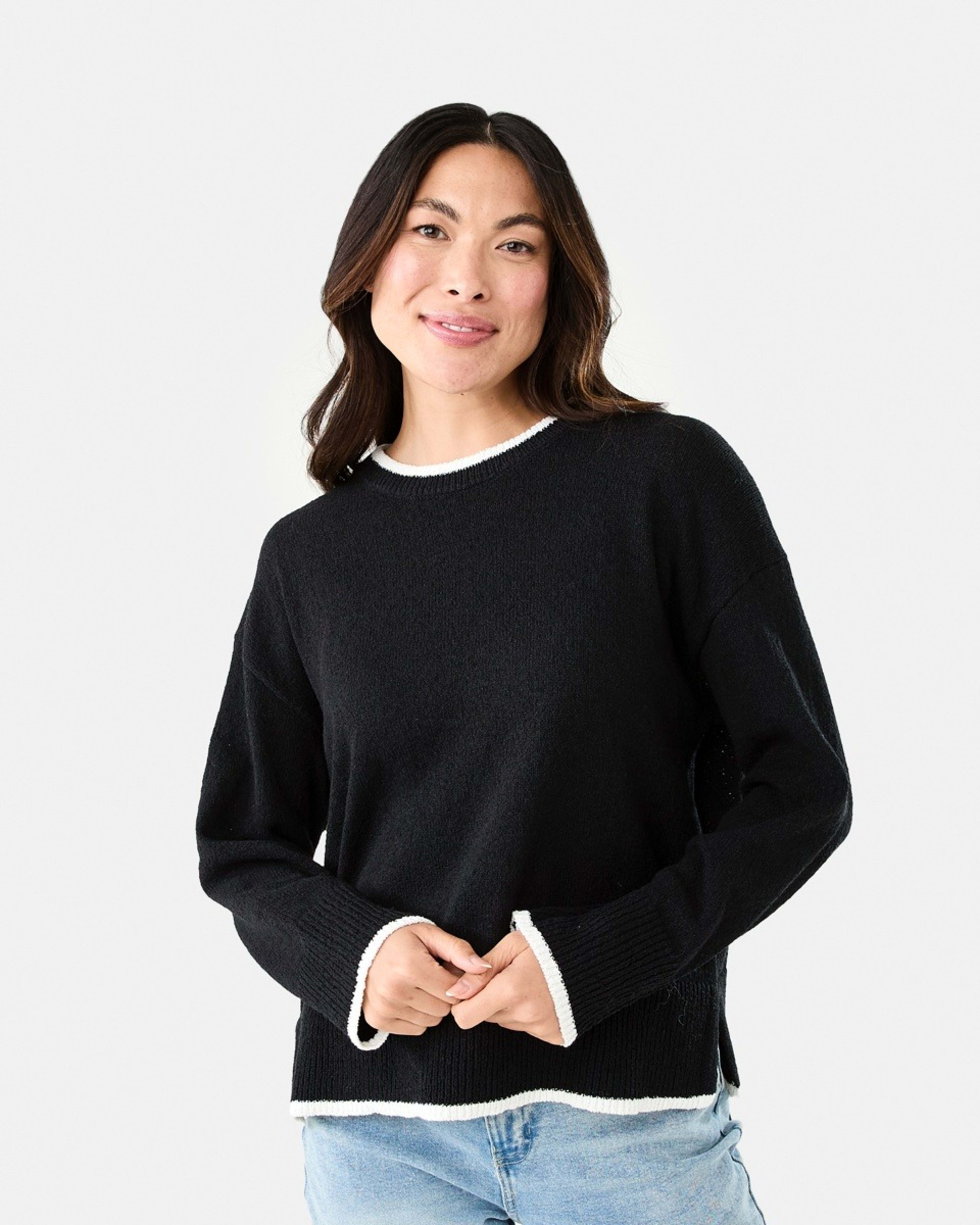 1 Contrast Crew Jumper Black
