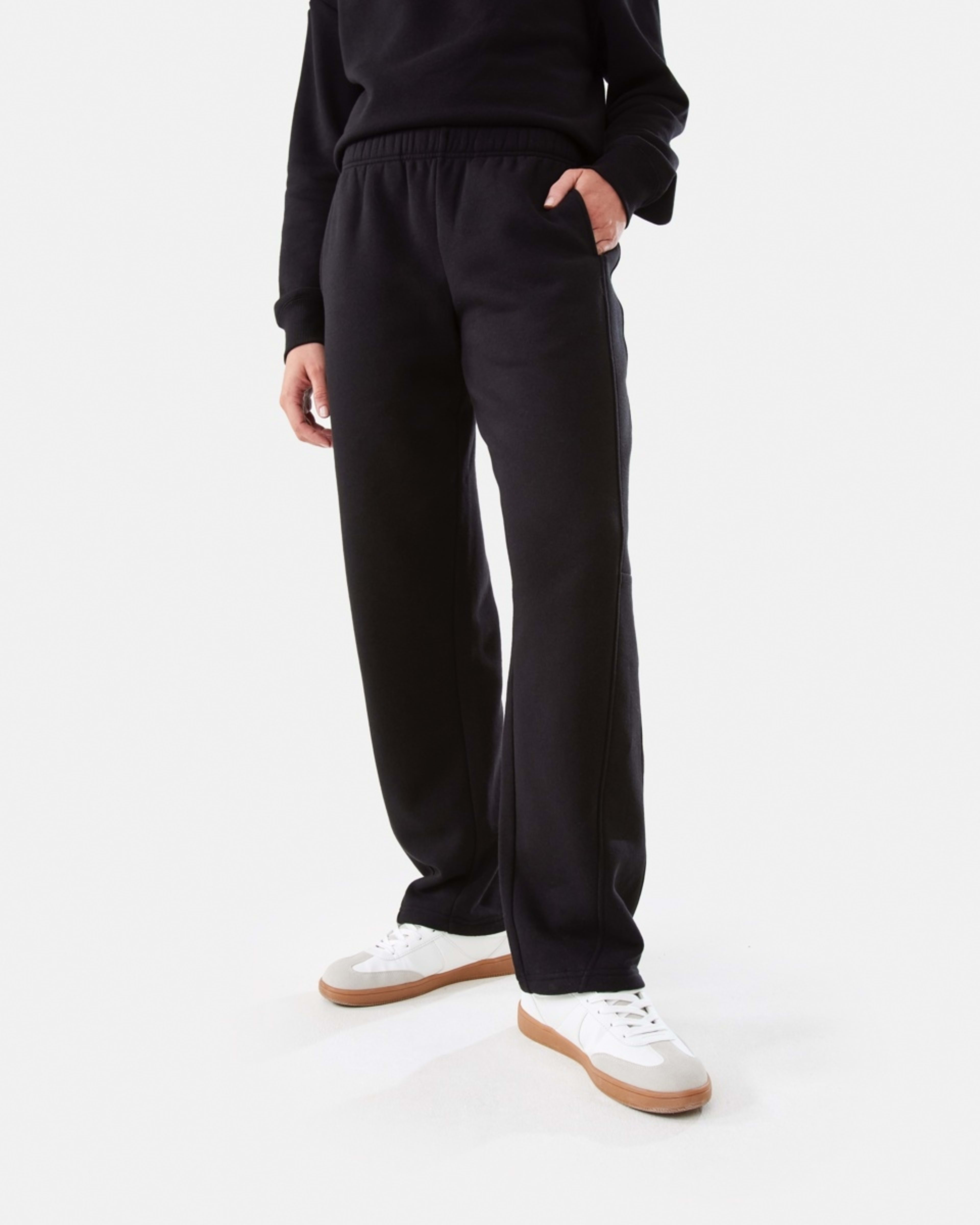 1 Barrel Leg Trackpants Black