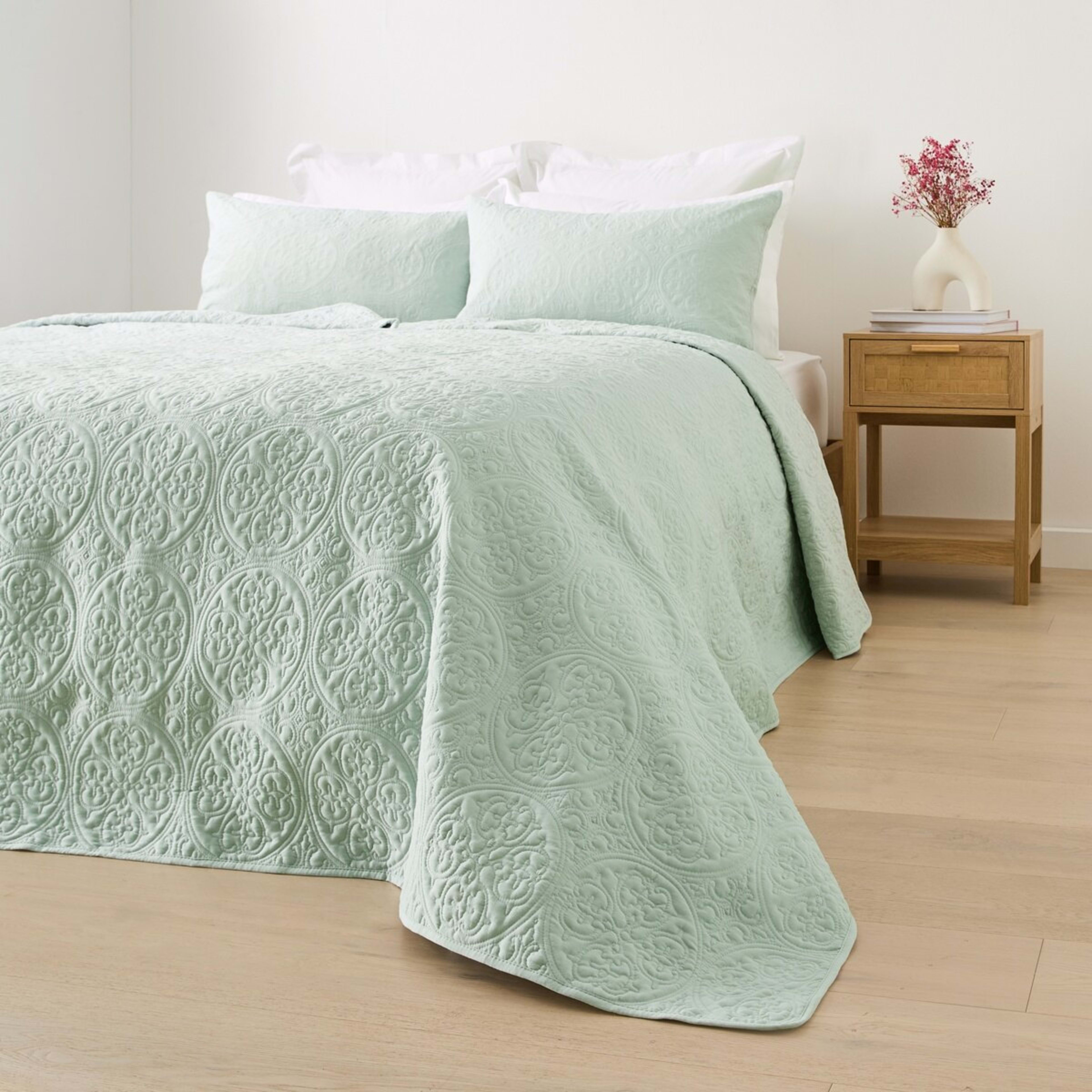 2 Aria Coverlet Set - Queen/King Bed, Seafoam, 2 of 7