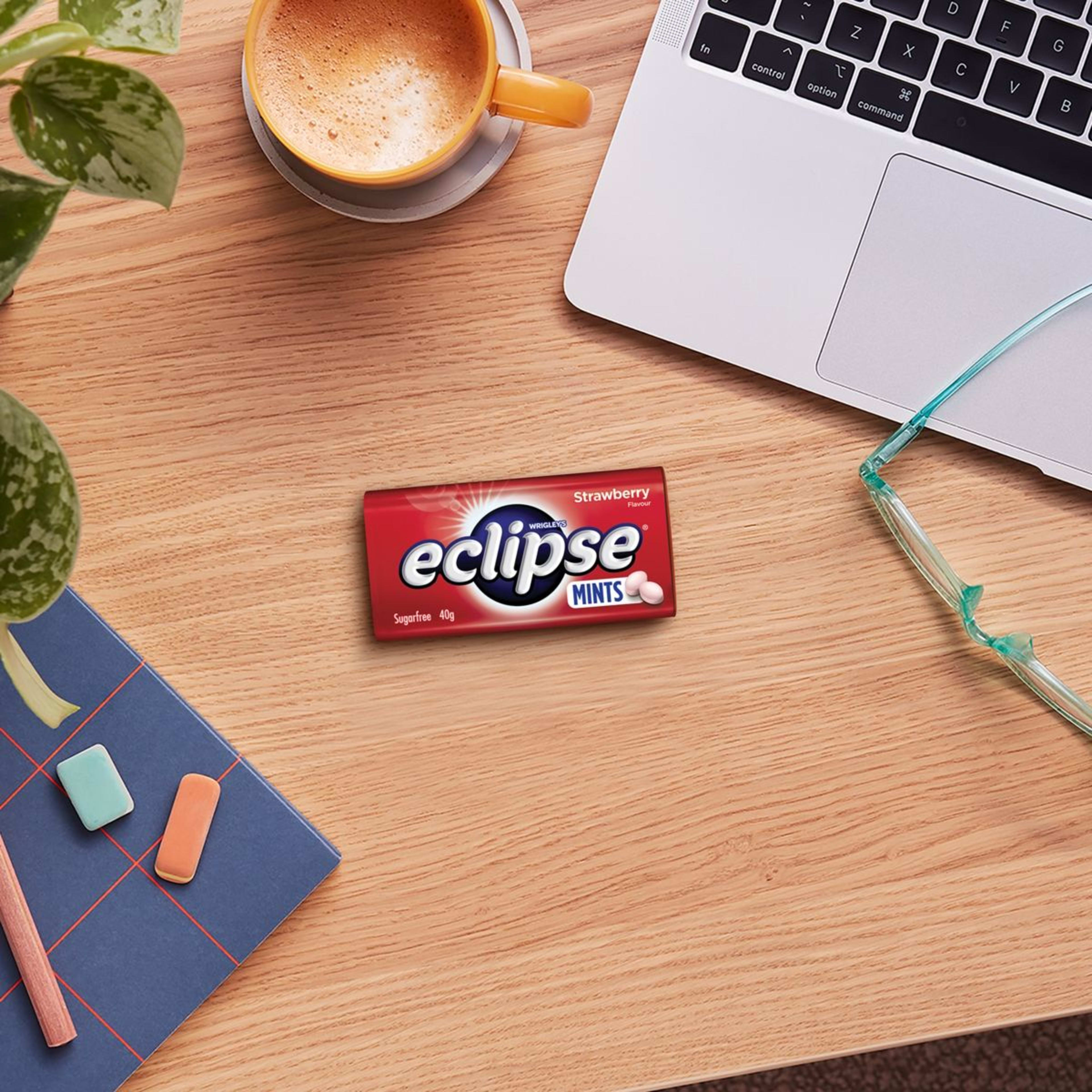 6 Wrigley's Eclipse Strawberry Mints Tin 40g, 6 of 7