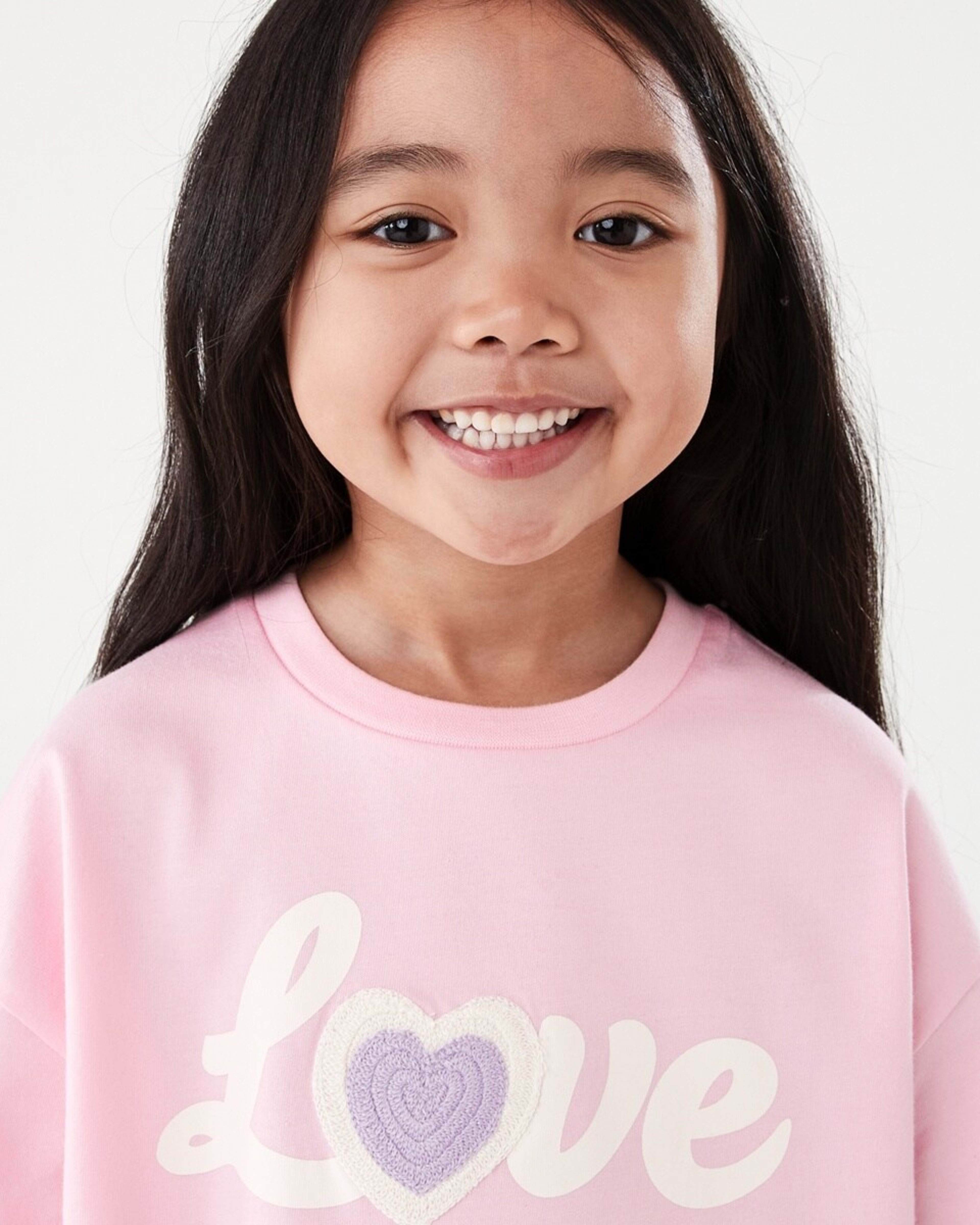 3 Short Sleeve Oversized Applique T-shirt Love, 3 of 8