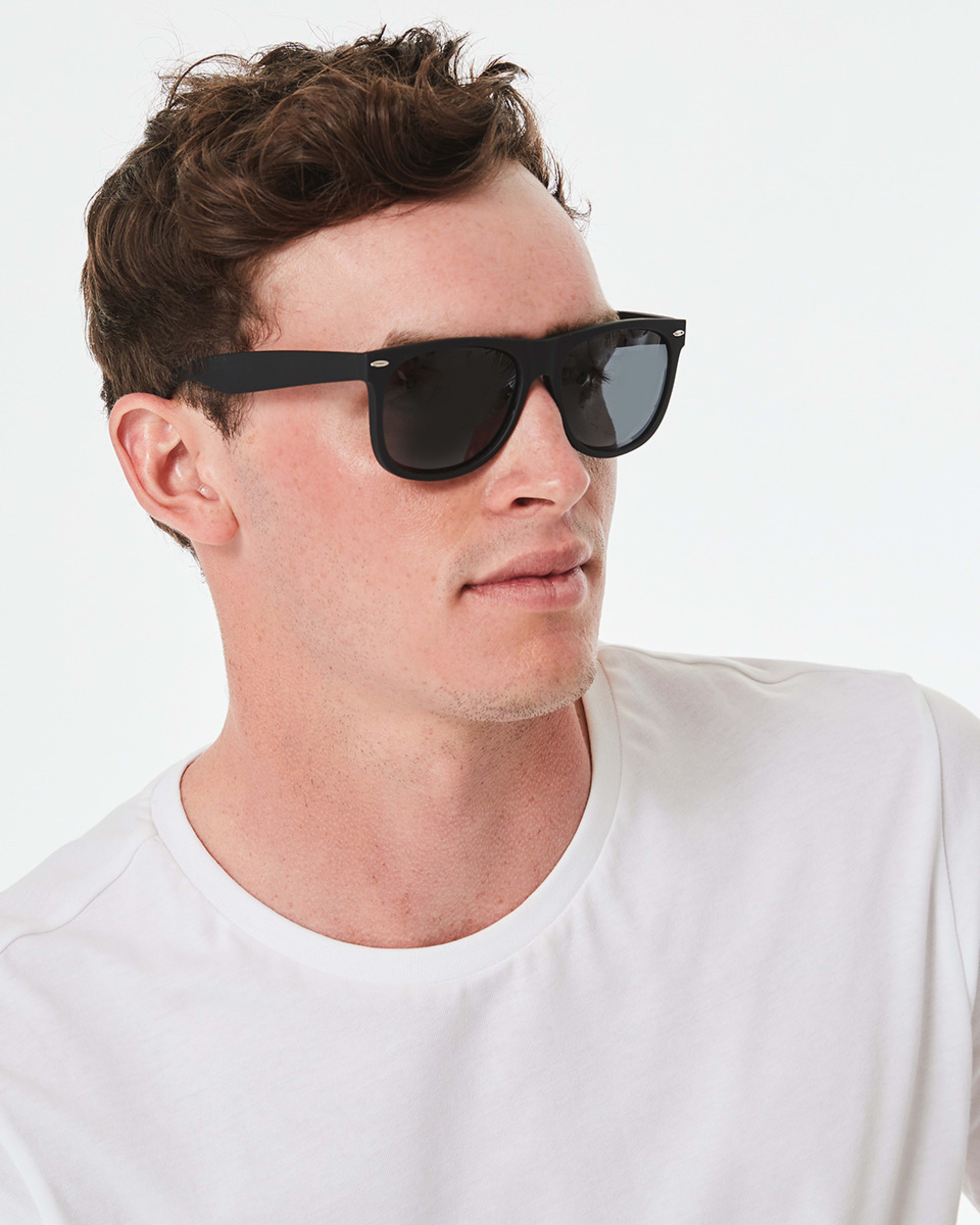5 Polarised D Frame Sunglasses Black, 5 of 6