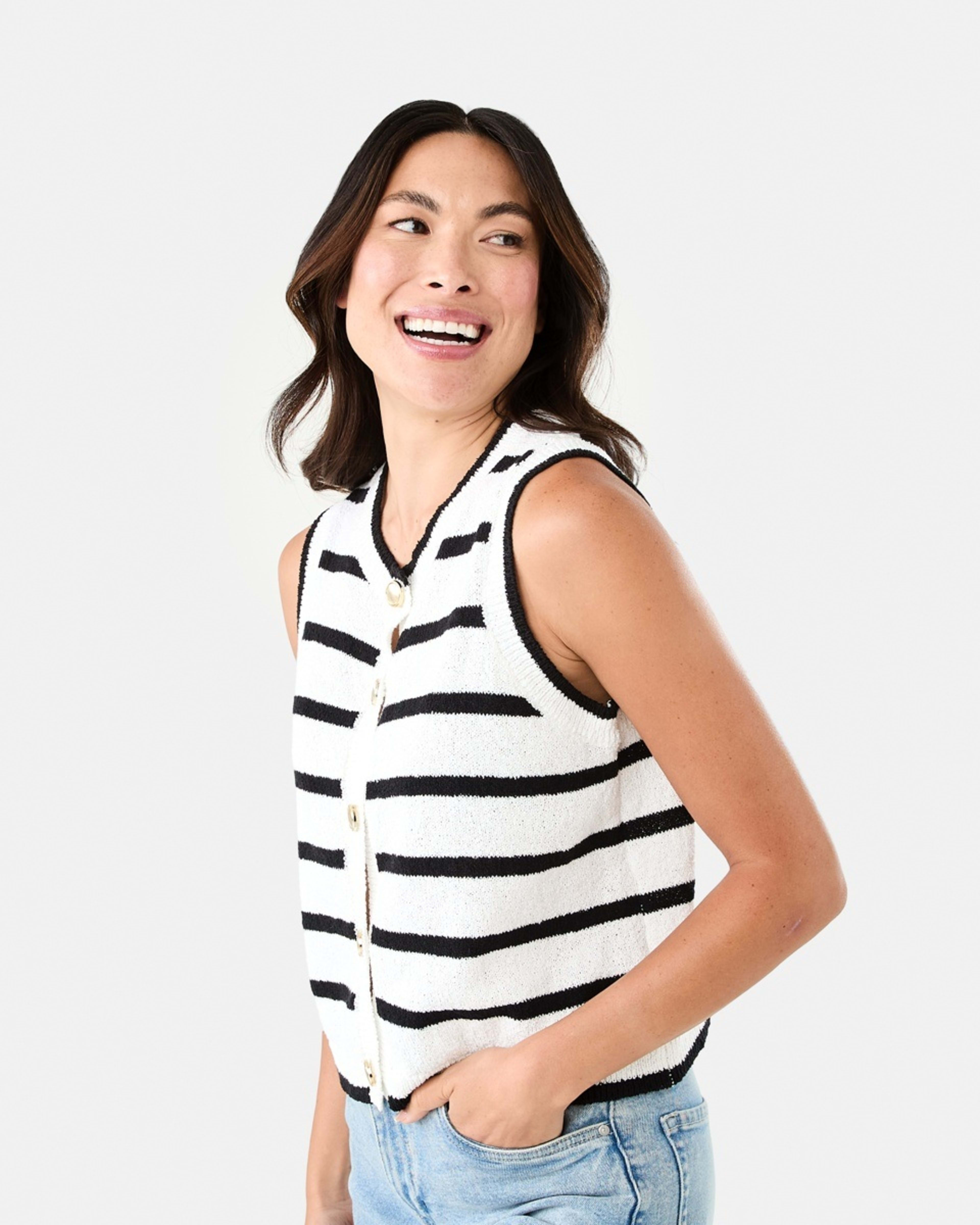 2 Contrast Button Vest Blck Strp, 2 of 8