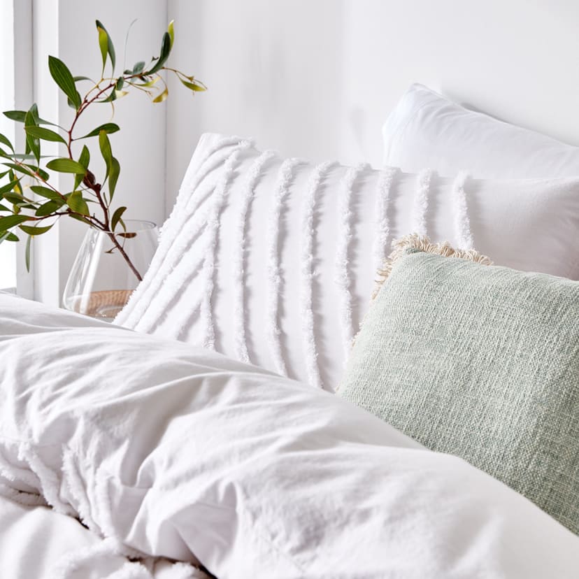 Tarni Cotton Quilt Cover Set Queen Bed, White Kmart