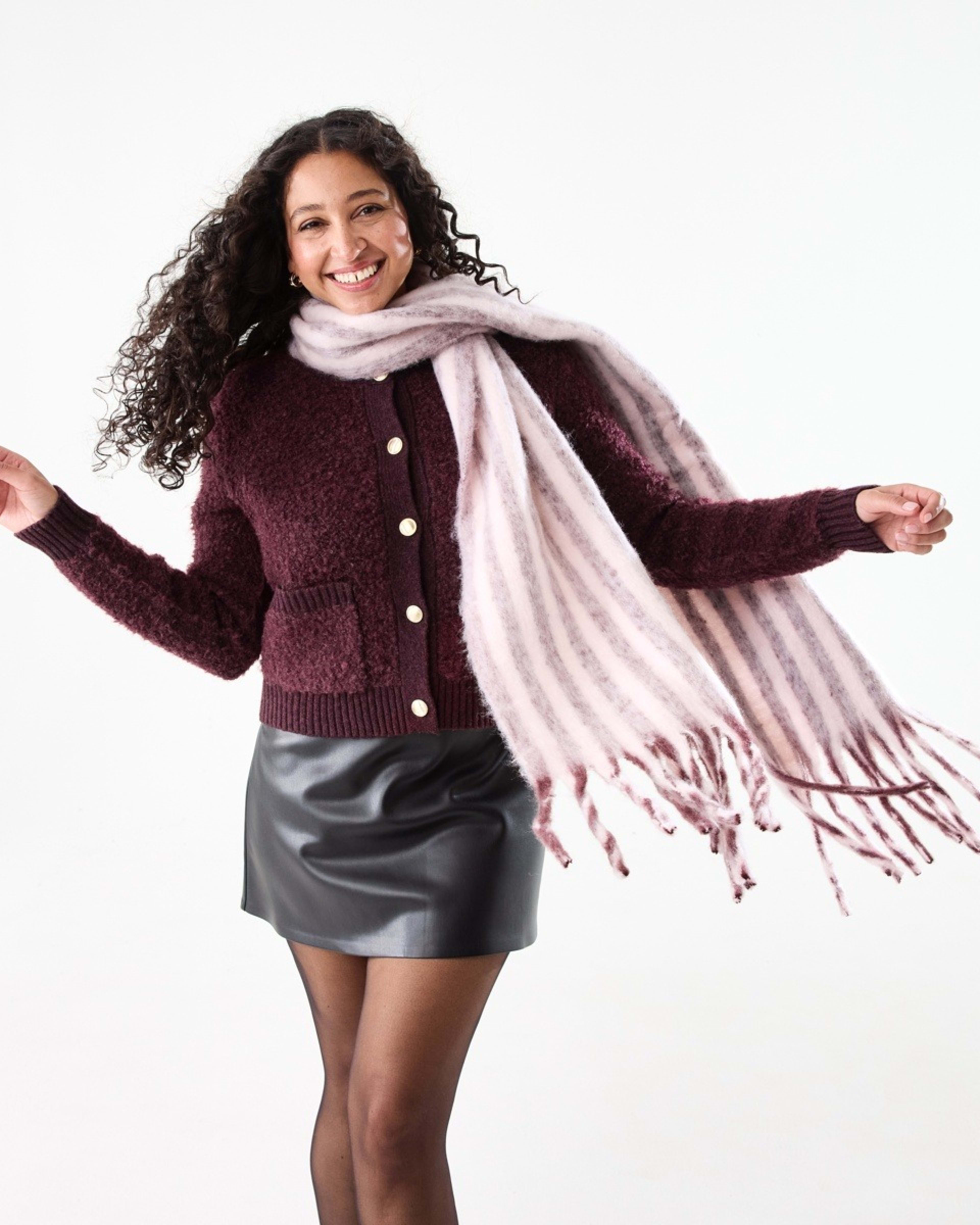 3 Stripe Fluffy Scarf Burg Strp, 3 of 5