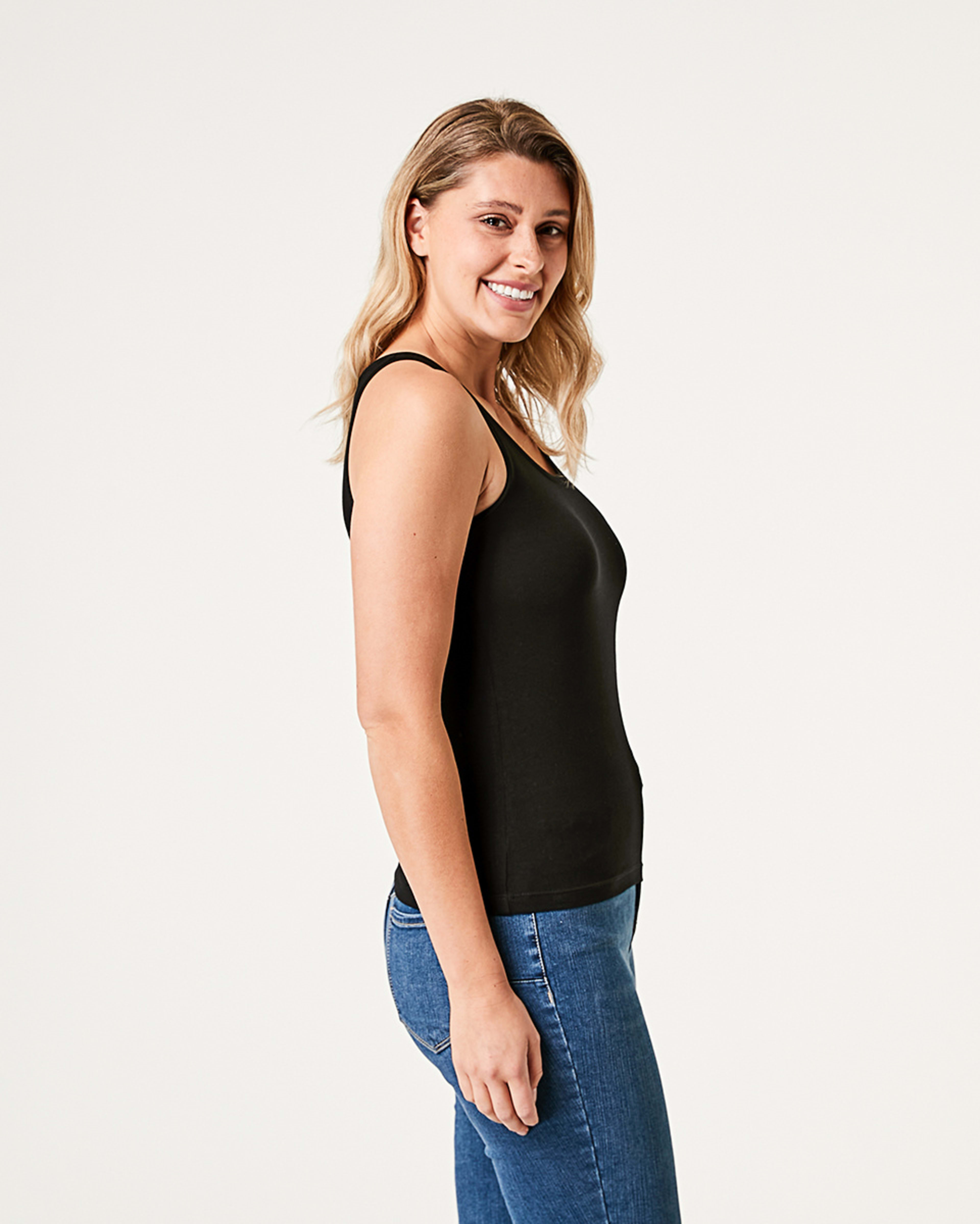 2 Sleeveless Stretch Tank Black, 2 of 4