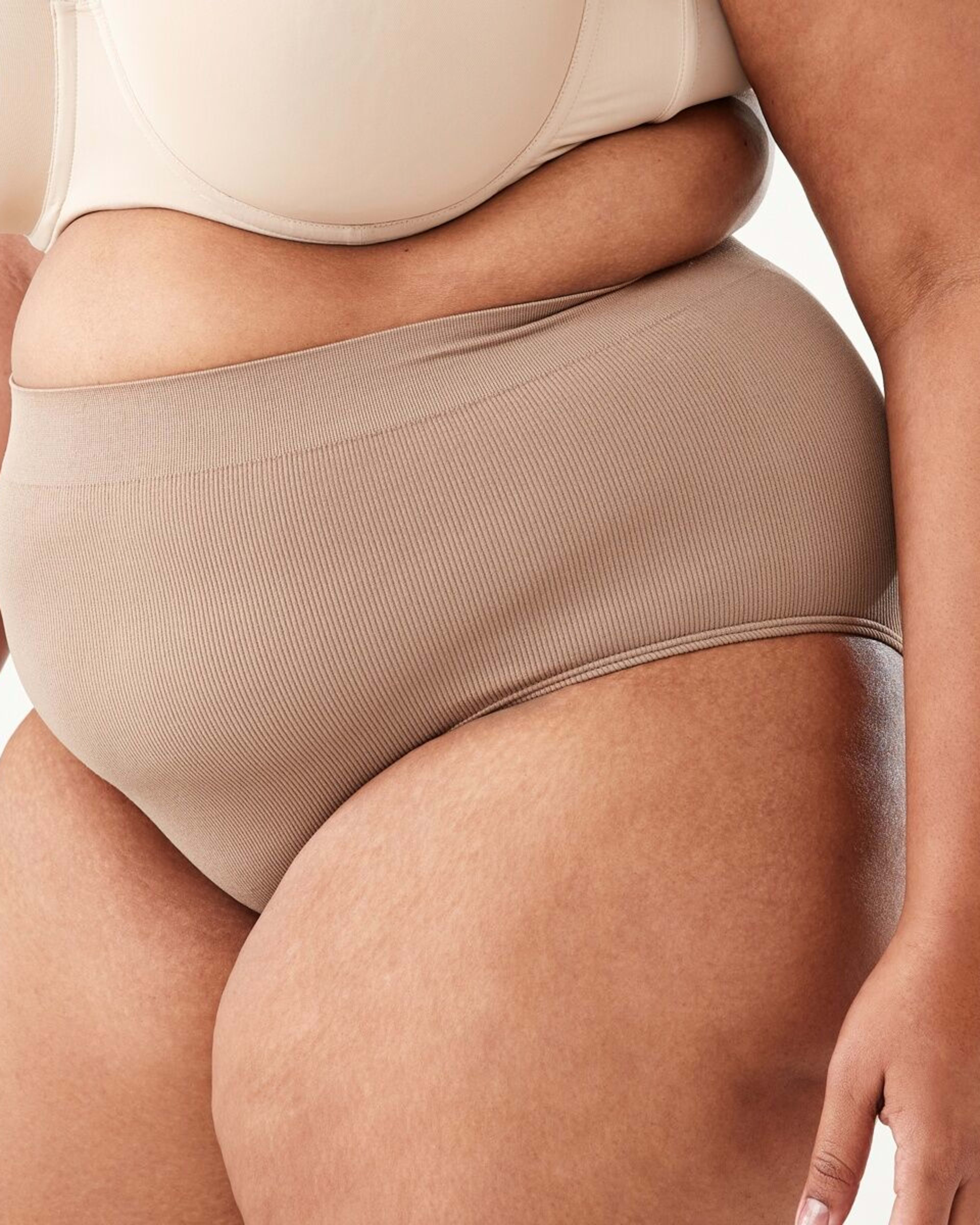 6 3 Pack Curve Rib Seamfree Full Briefs HALOGEN BLUE, BALLERINA, SOFT CLAY, 6 of 8