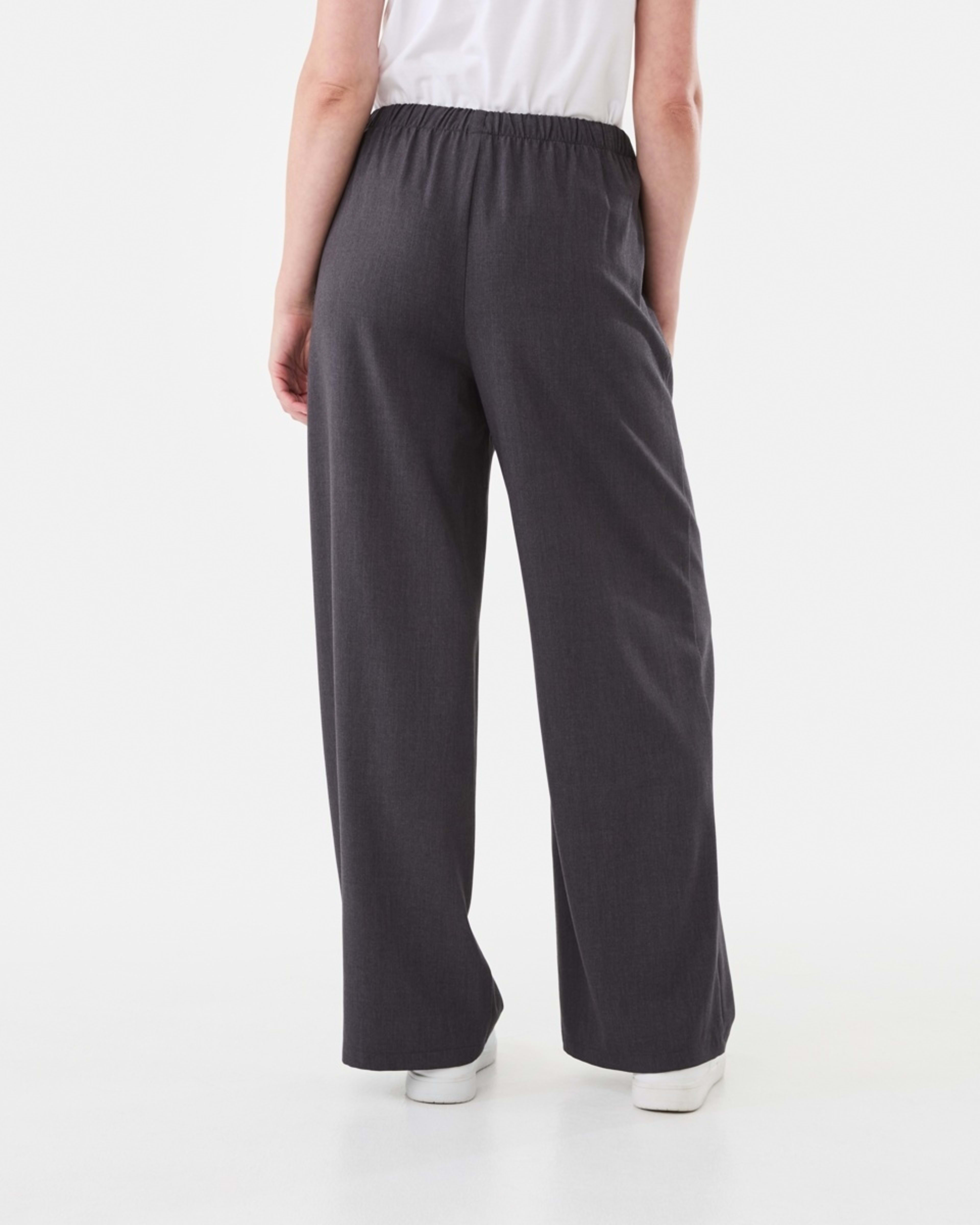 3 Pull On Pants Gry Chmrle, 3 of 5