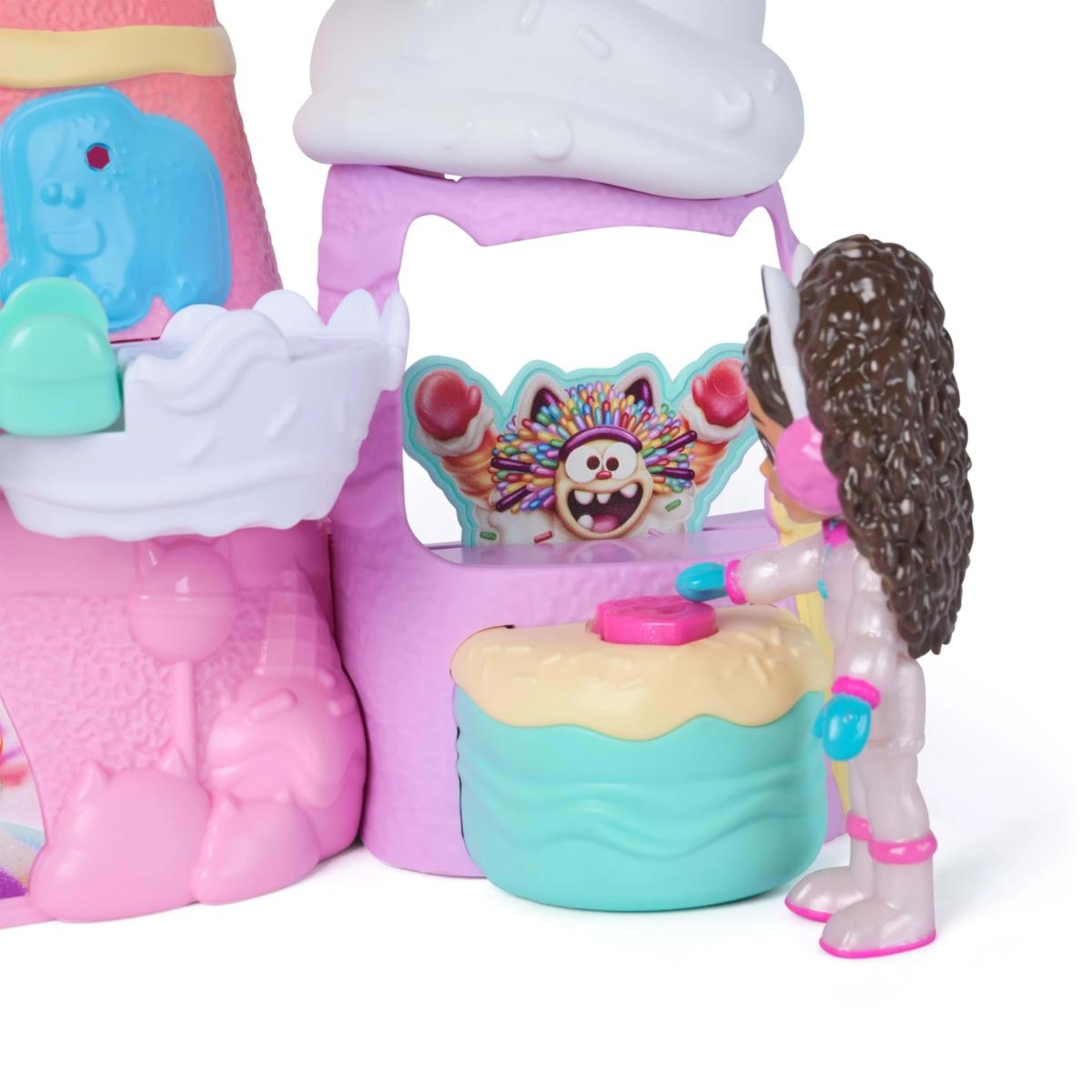 7 12 Piece Gabby's Dollhouse: The Movie Gabby's Sweet Treat Mountain Playset, 7 of 7