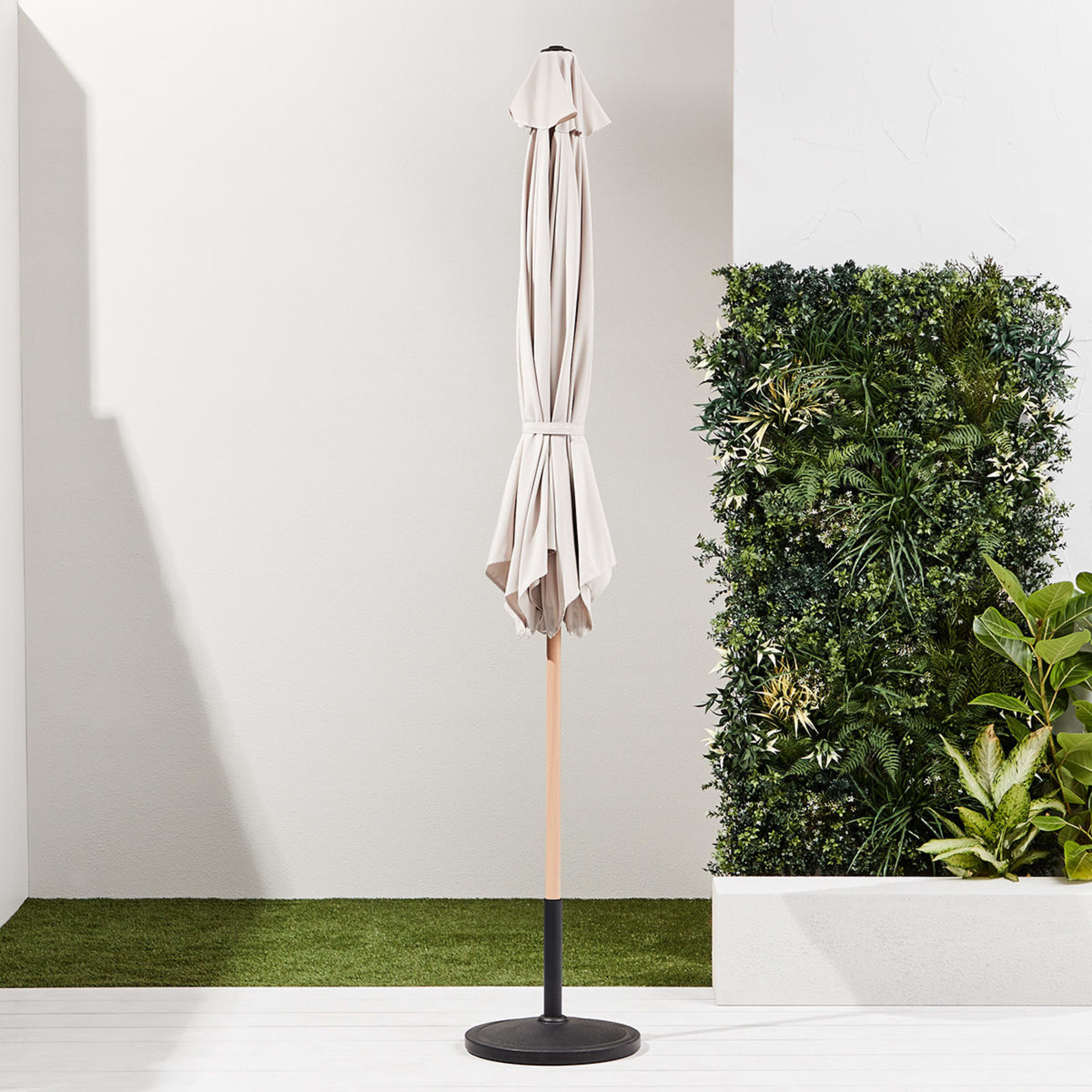 Hamptons 3m Market Umbrella Kmart