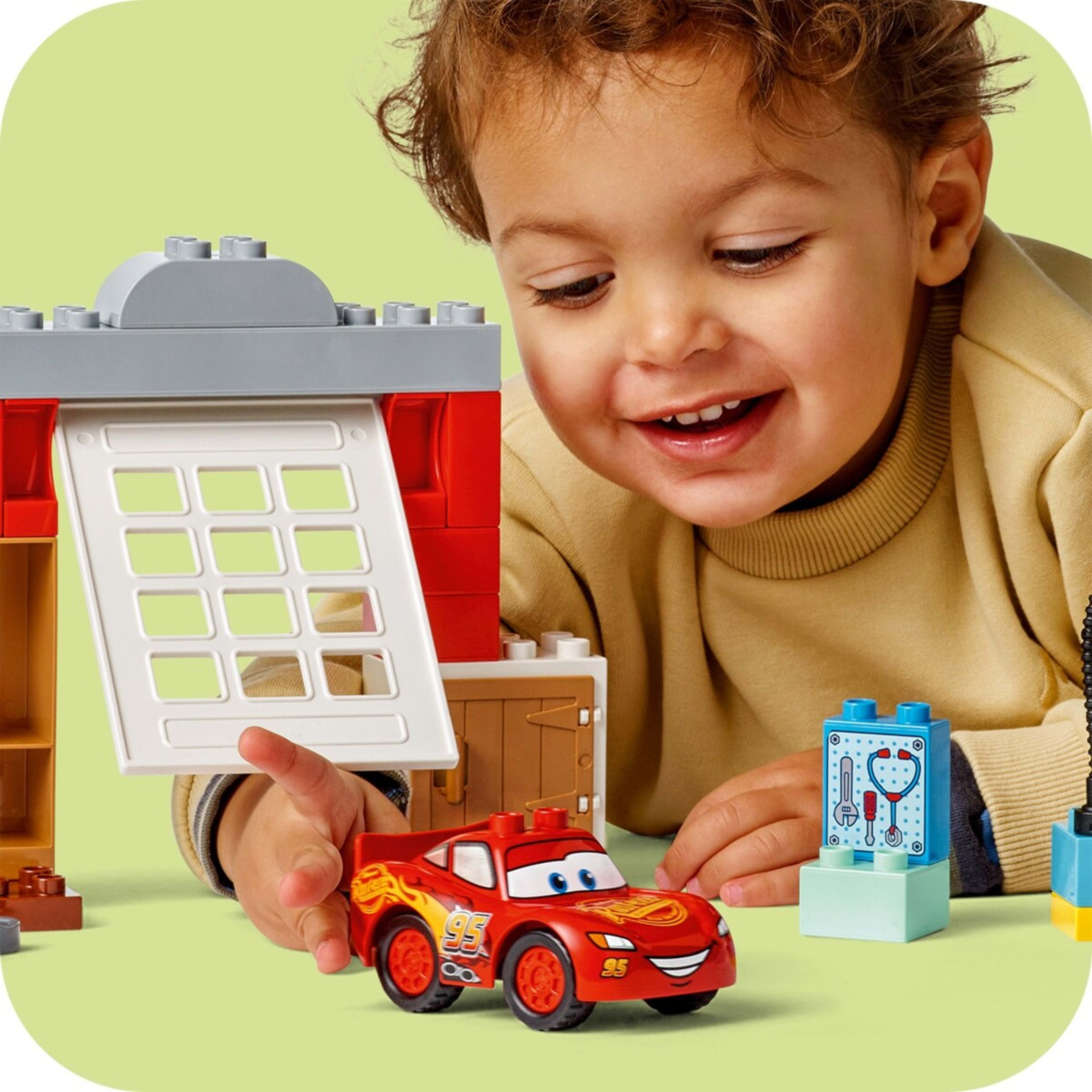7 LEGO DUPLO Disney and Pixar Cars McQueen's Visit to Doc's Garage 10456, 7 of 11