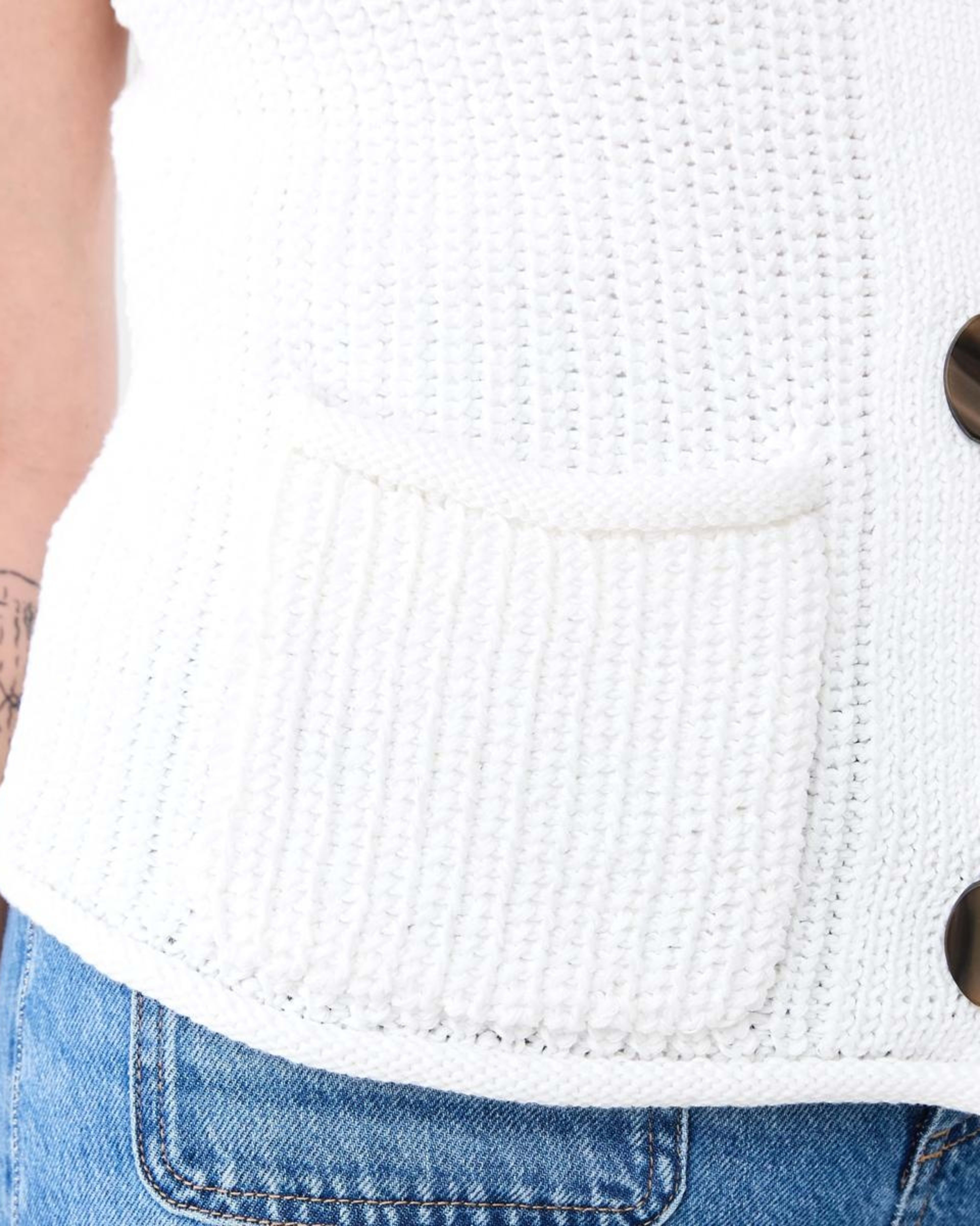 6 Fisherman Rib Vest WHITE, 6 of 6