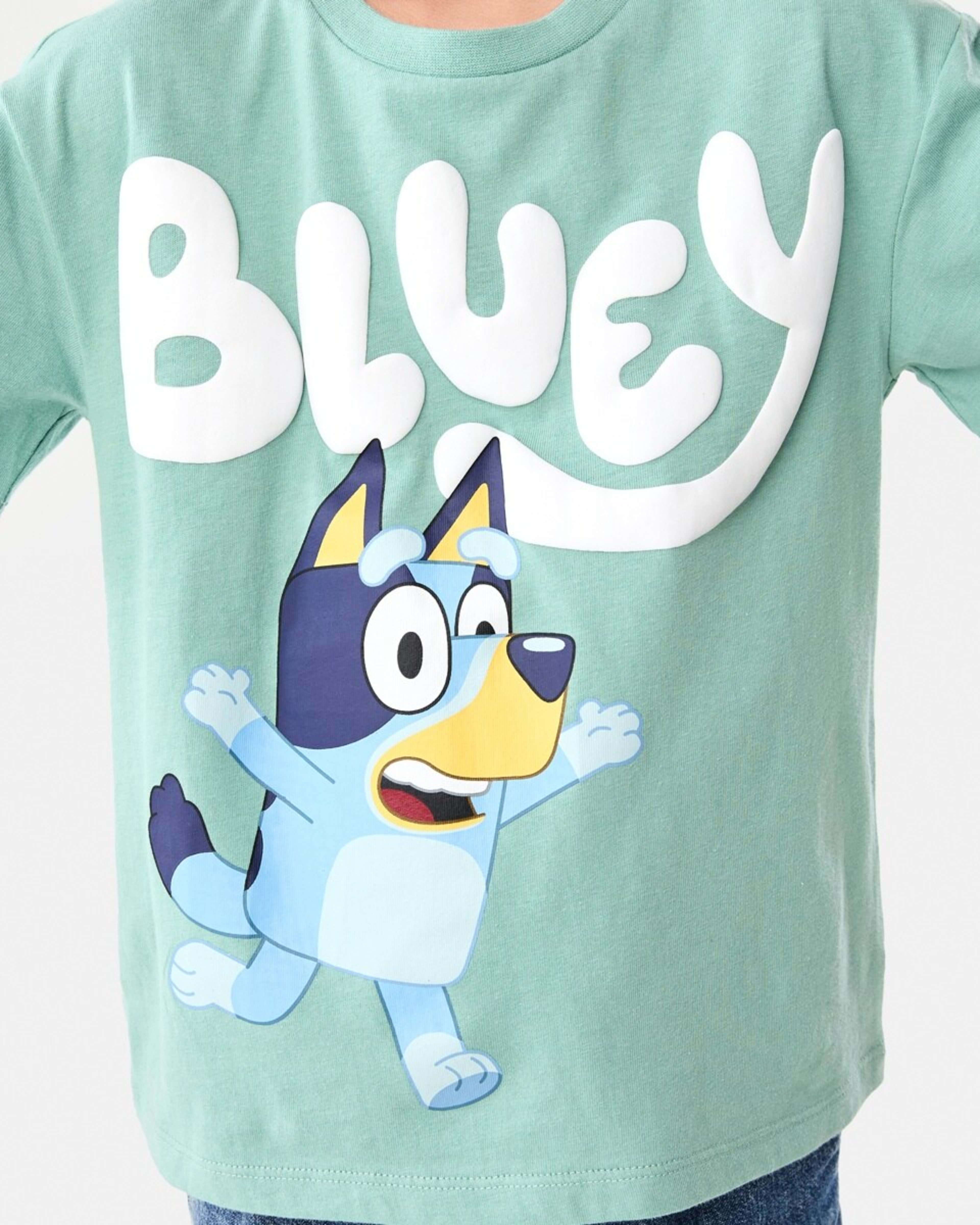 4 Bluey License Print T-shirt BLUEY RUNNING, 4 of 6