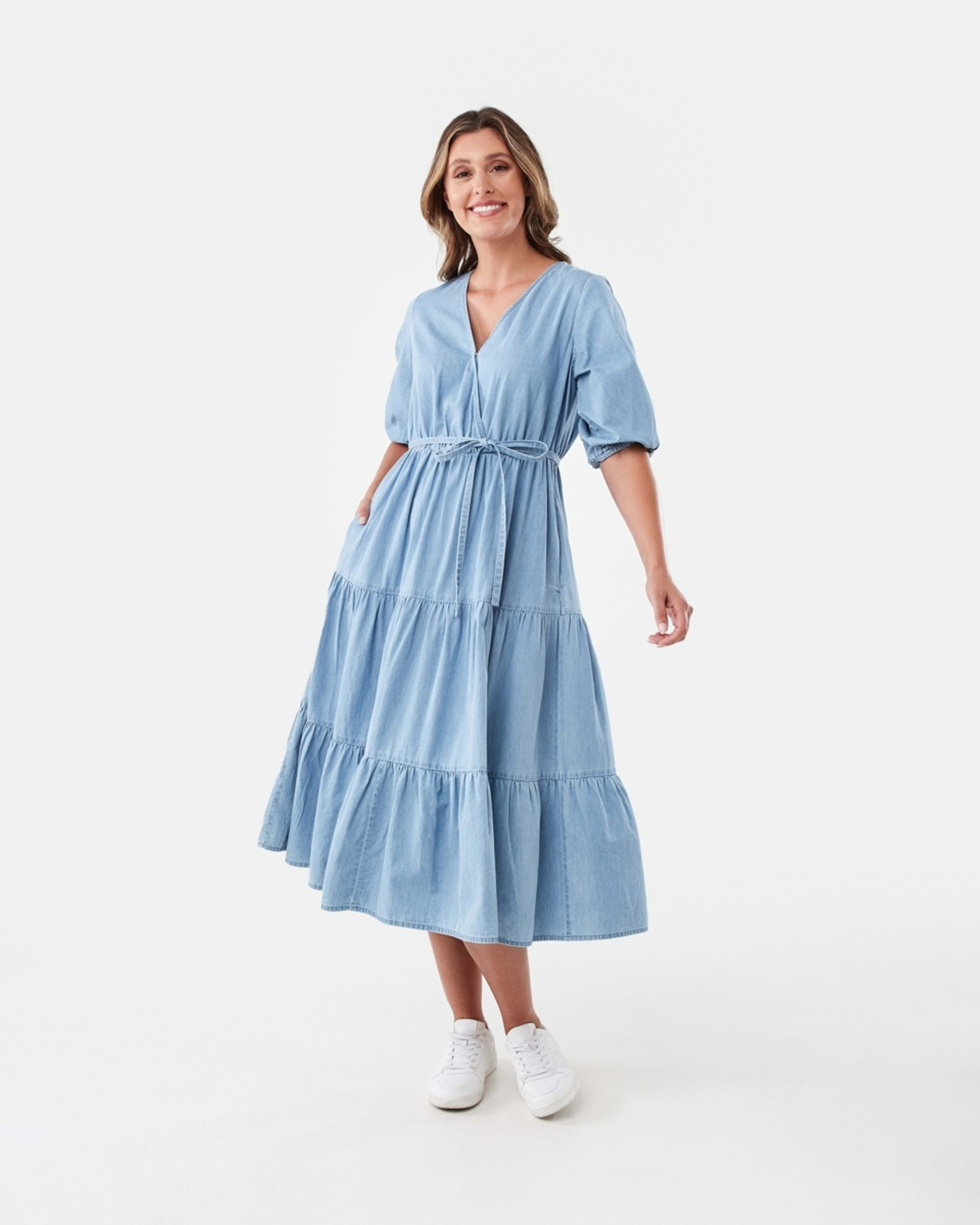1 Short Sleeve Wrap Chambray Midi Dress Light Wash