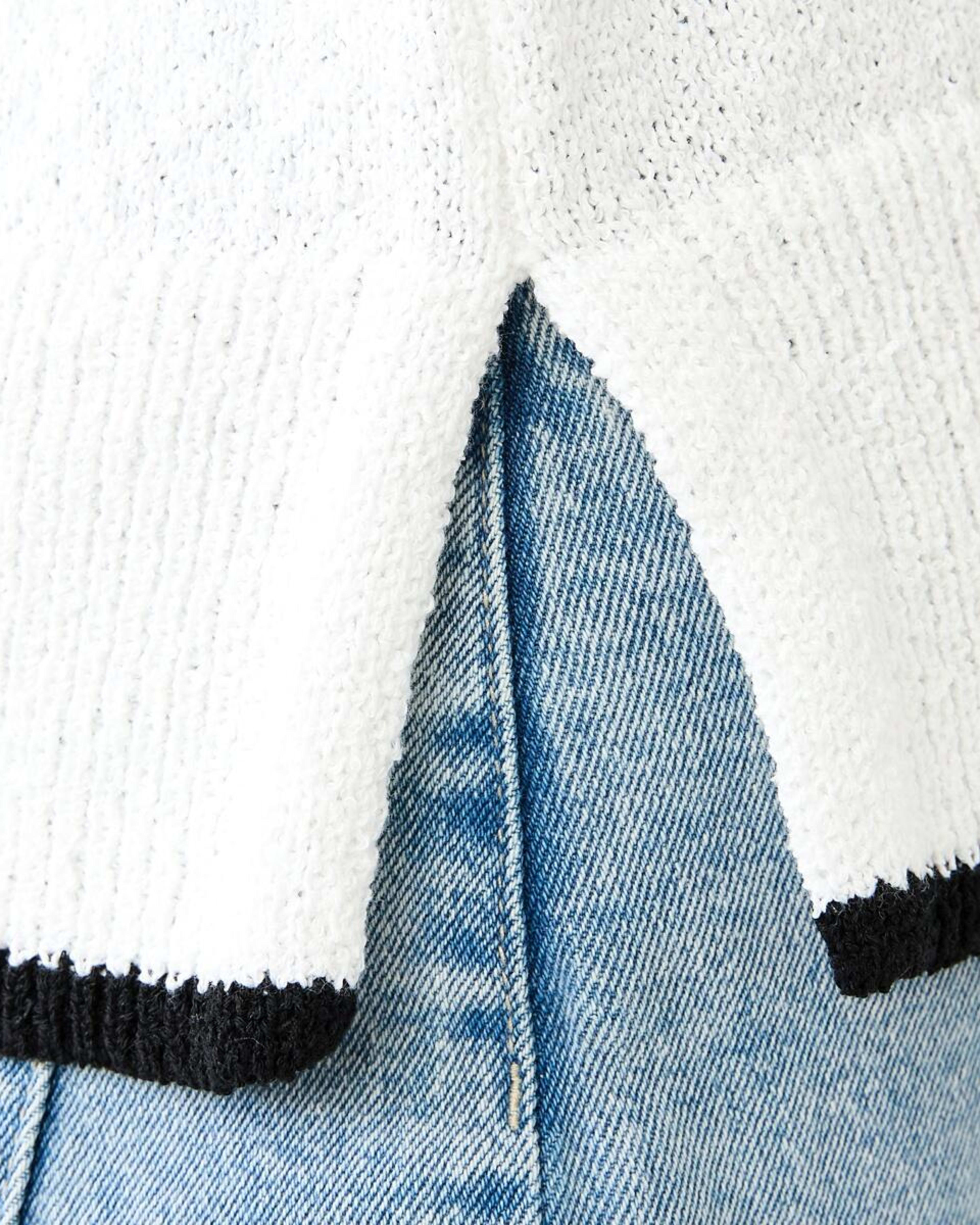 7 Contrast Crew Jumper White, 7 of 7