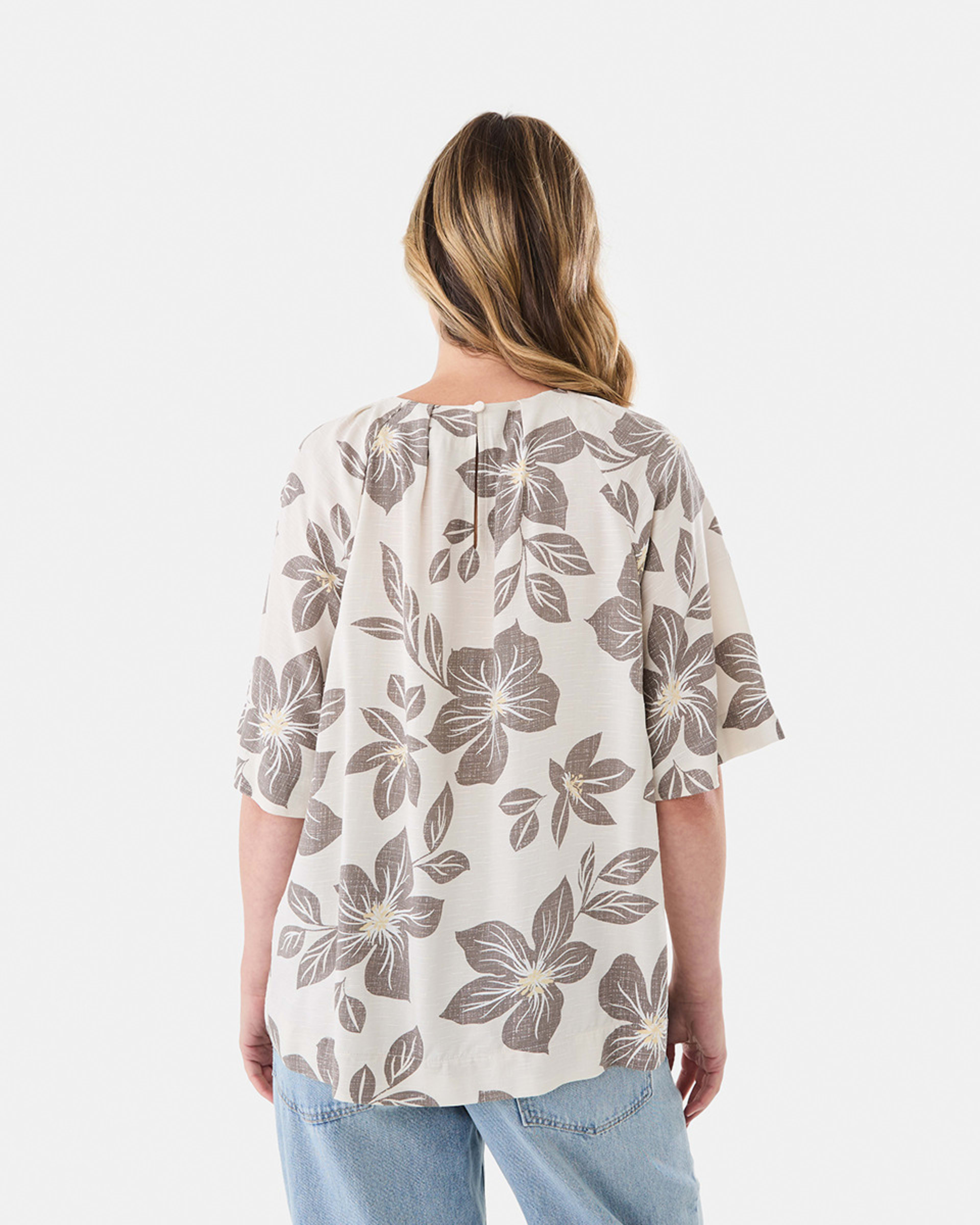 3 Short Sleeve Tuck Top Soft Flrl, 3 of 6