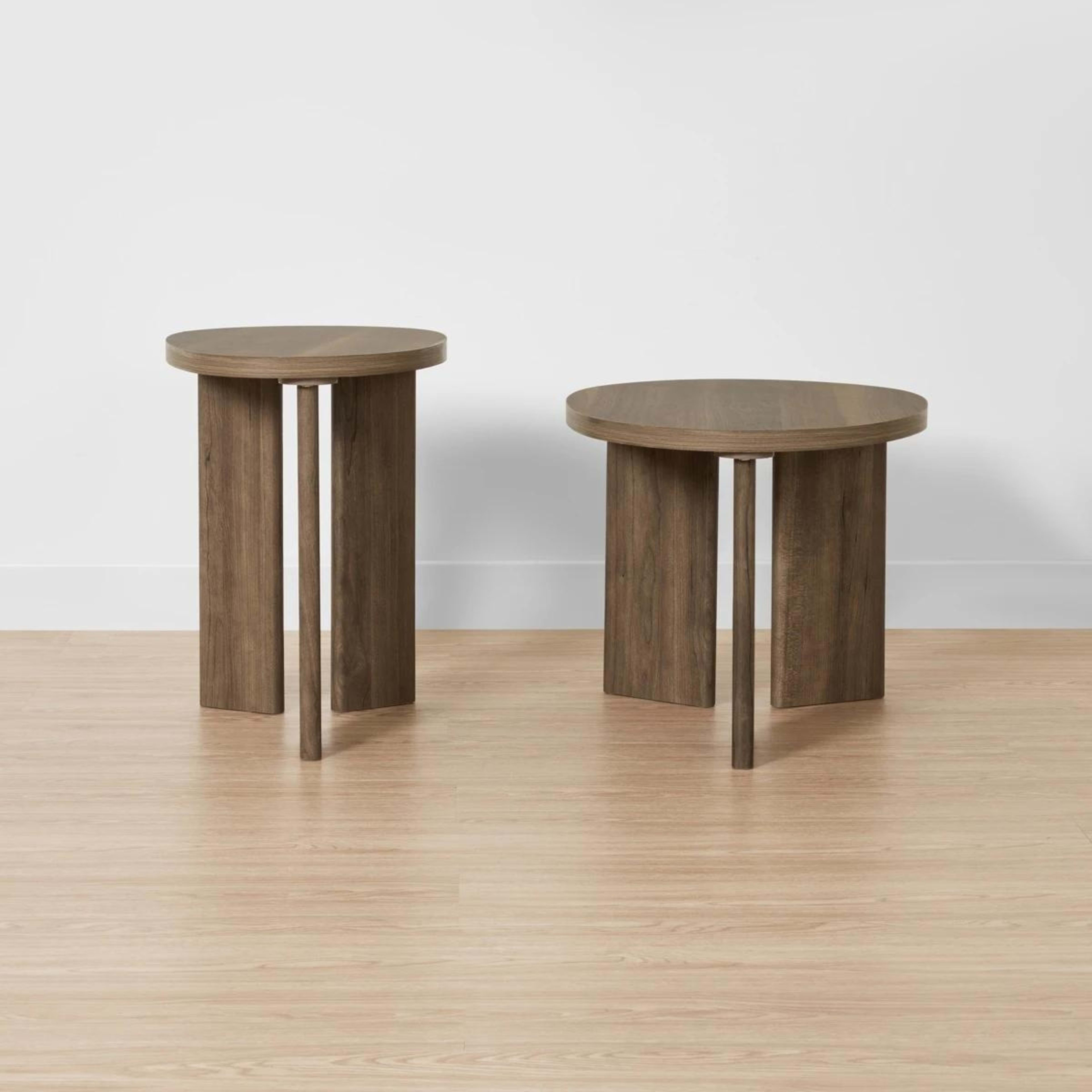 6 Set of 2 Walnut Side Tables, 6 of 10