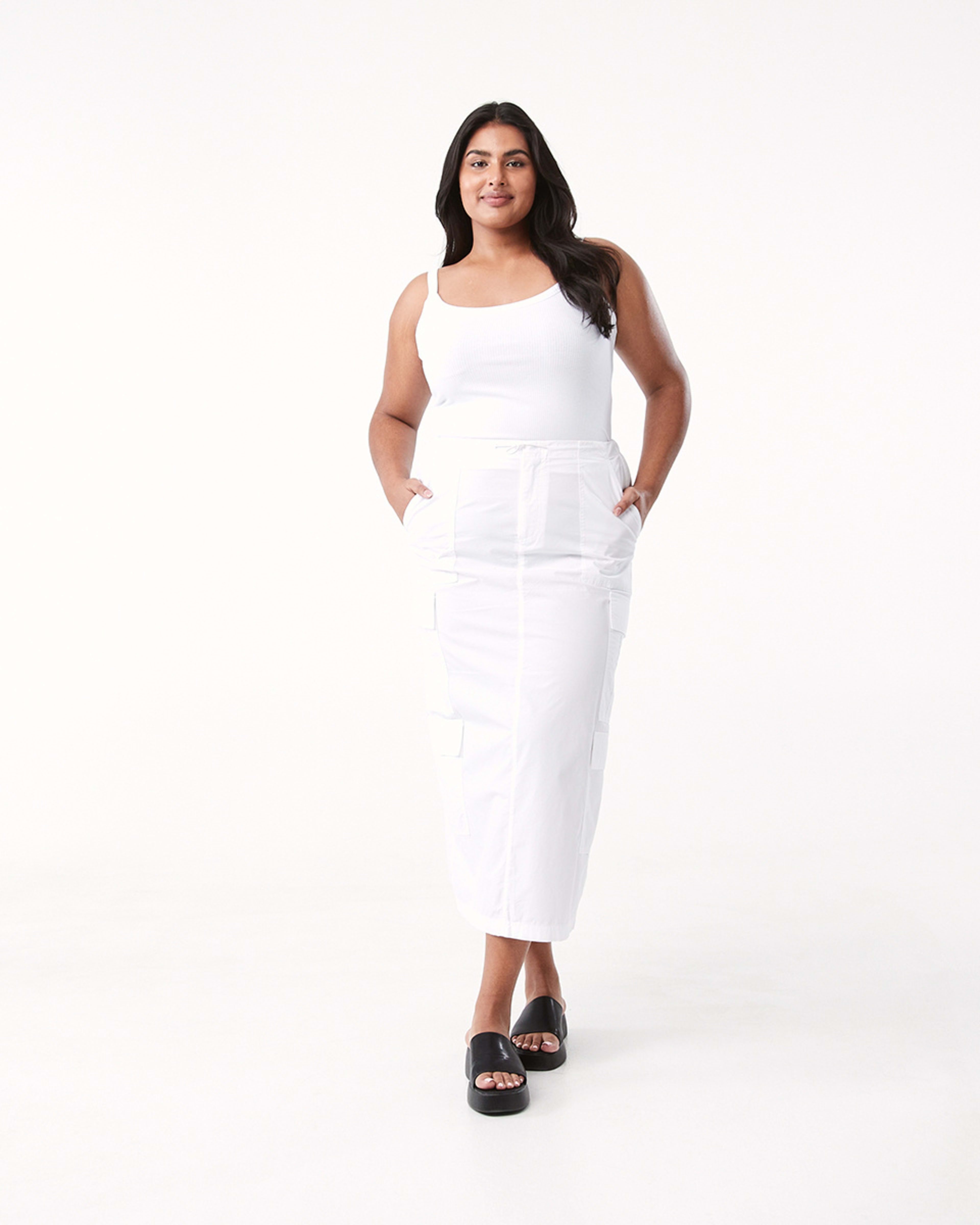 5 Sleeveless Rib Scoop Cami Top White, 5 of 9