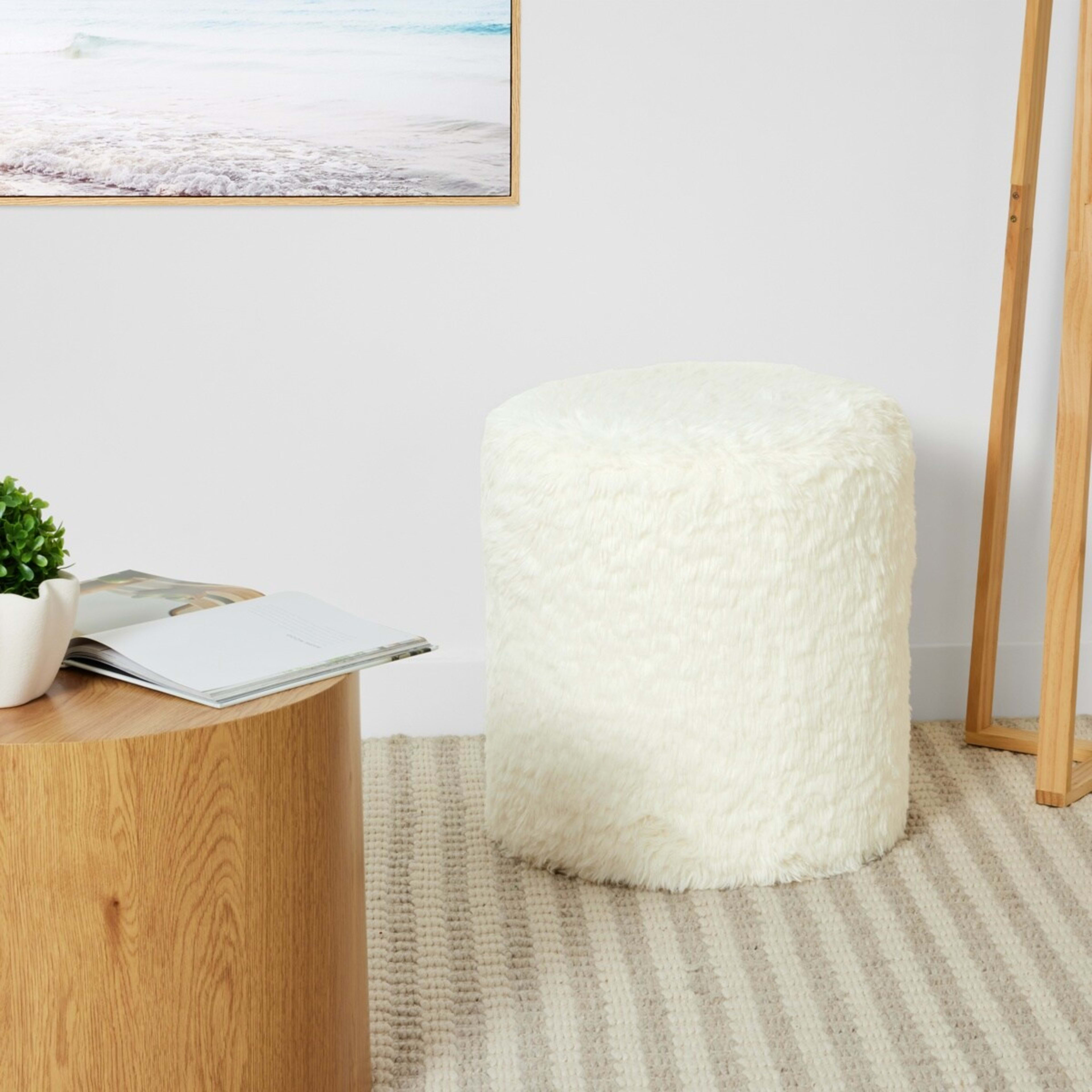 1 Fluffy Ottoman
