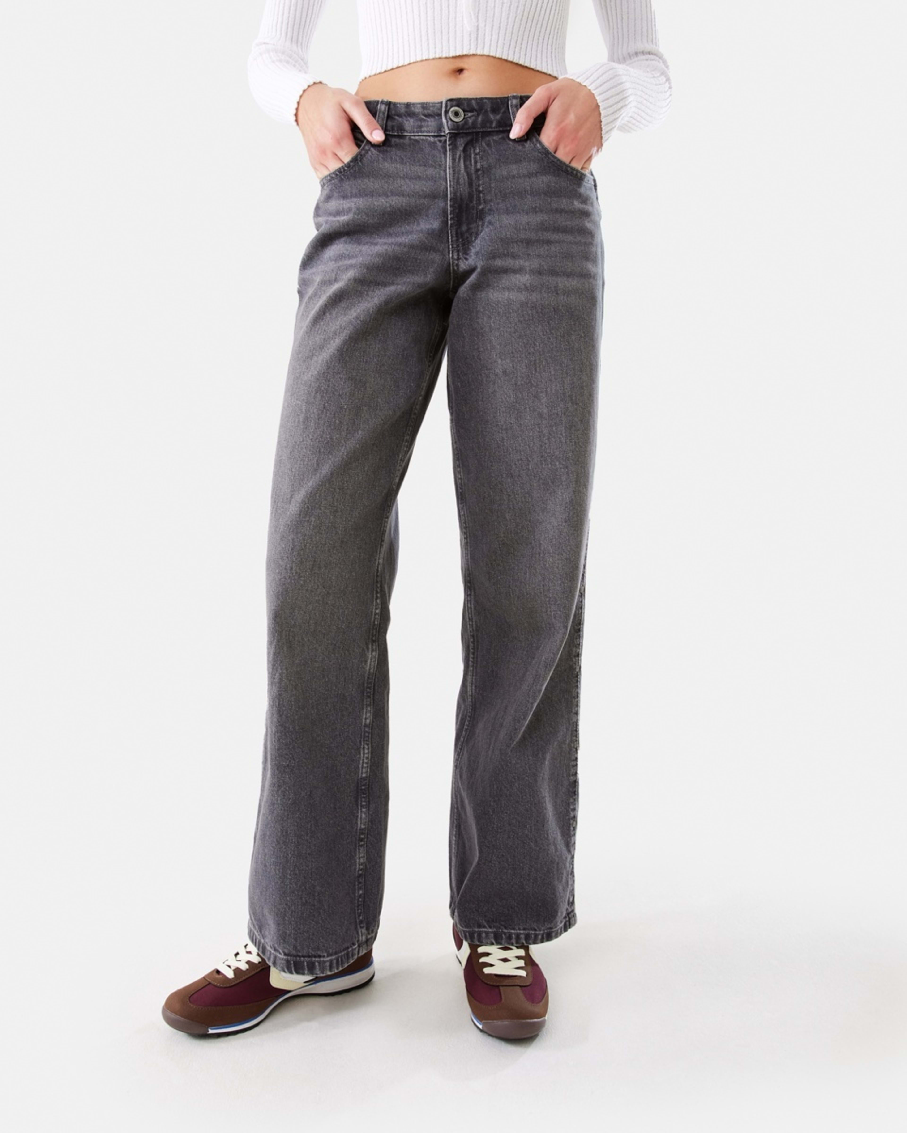 1 Straight Leg Stud Jeans Grey Wash