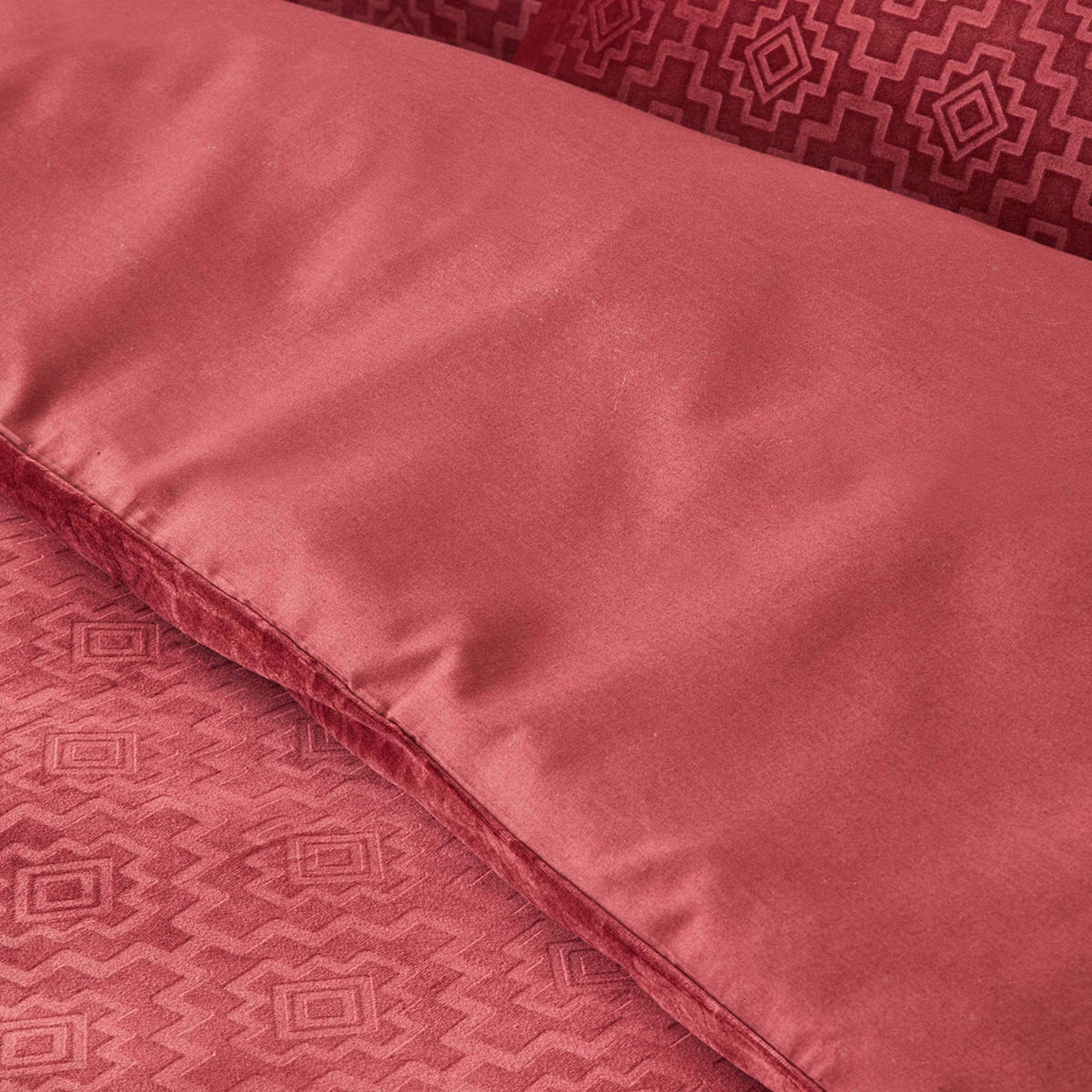 Rose Quilt Cover Set Super King Bed, Shiraz Kmart