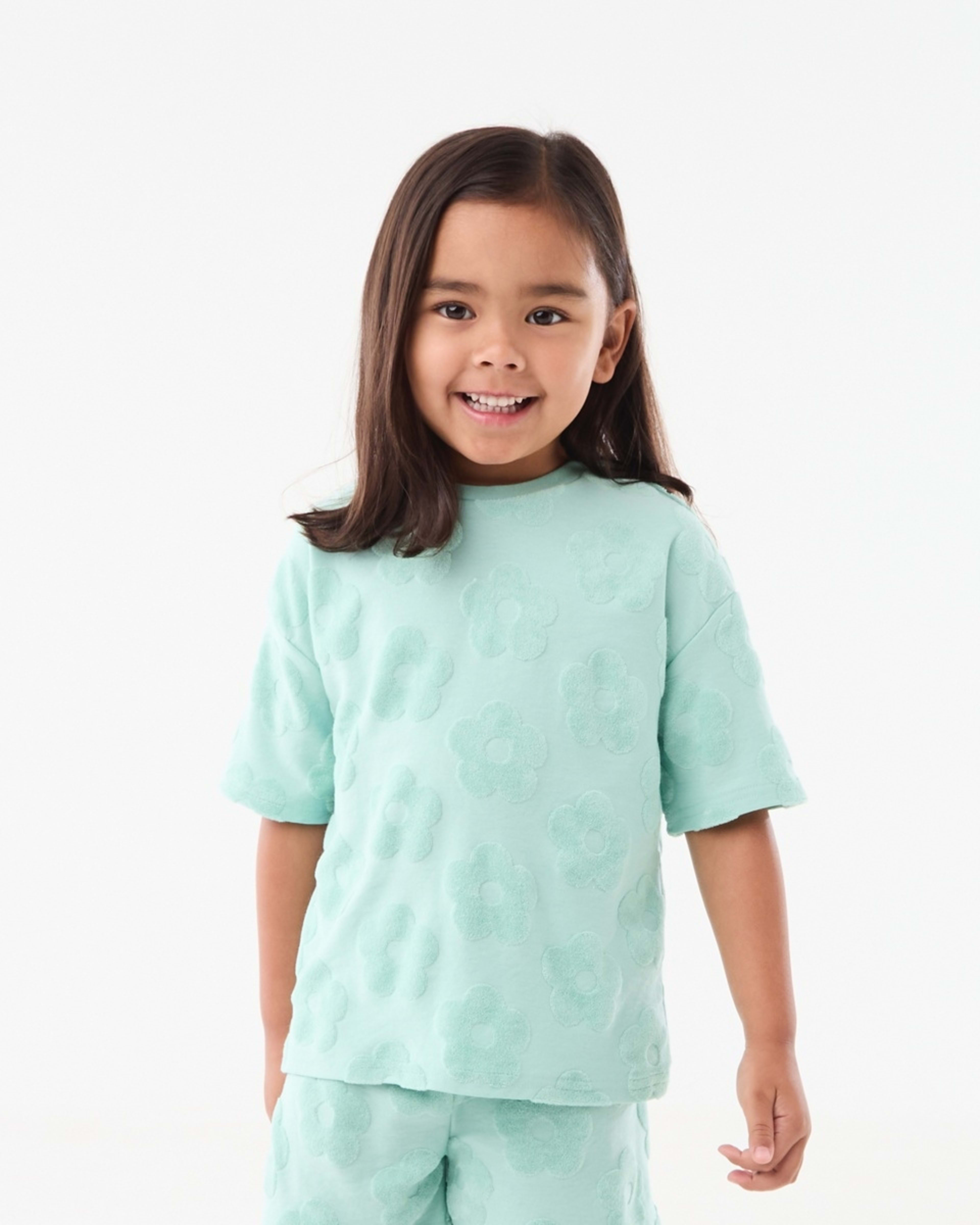 1 Short Sleeve Texture T-shirt Grn Daisy, 1 of 8