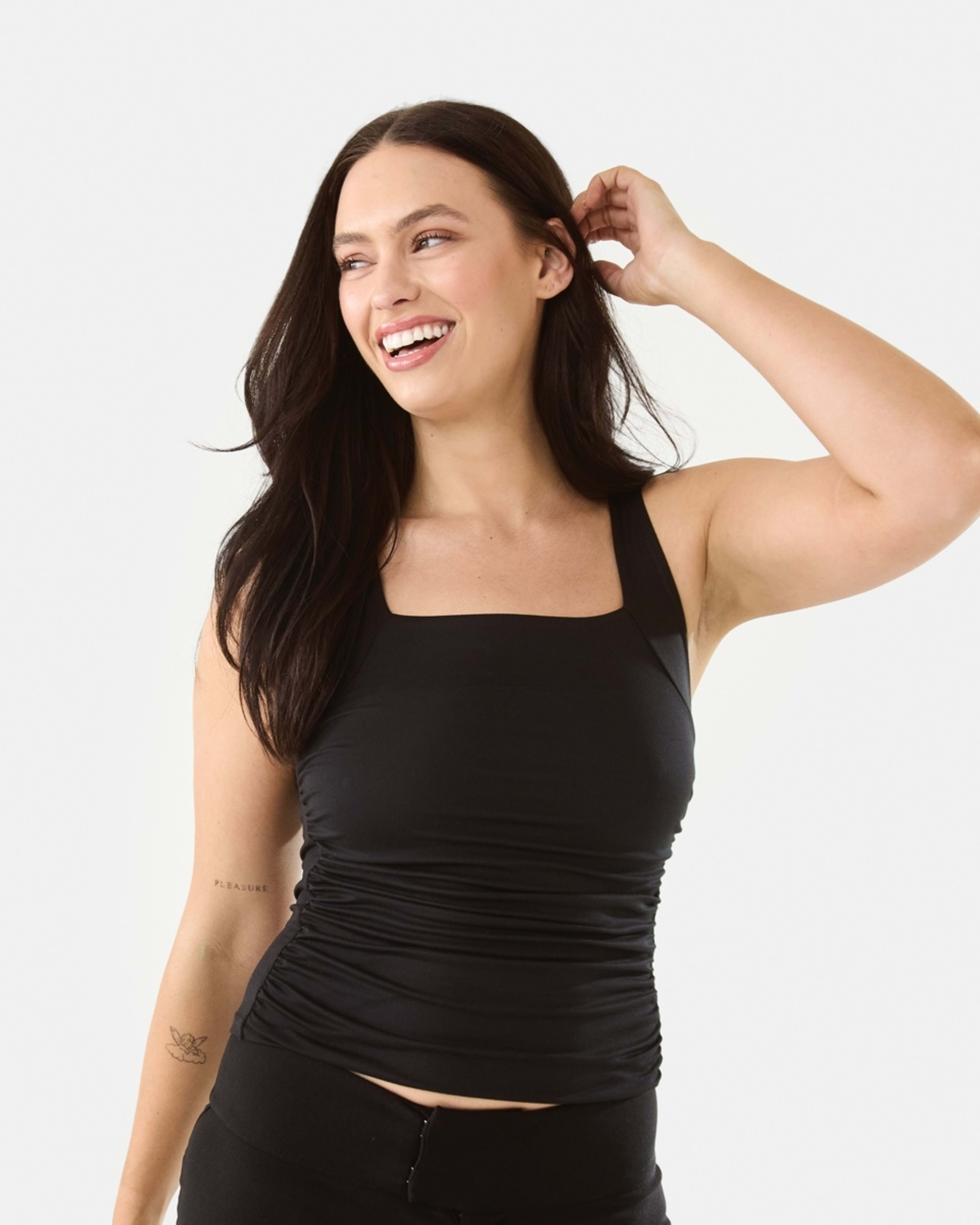 1 Sleeveless Luxe Straight Neck Top Black