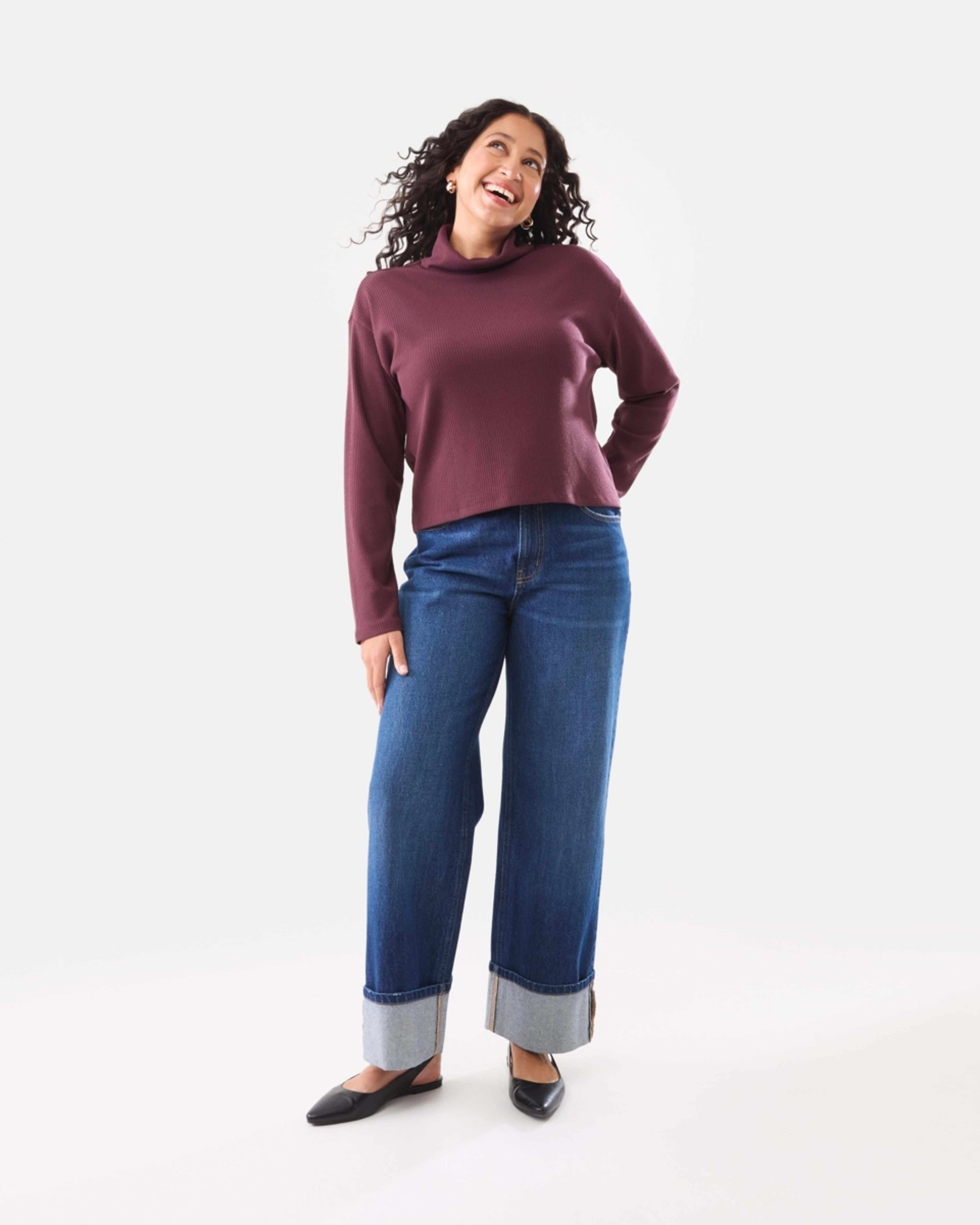2 Cuffed Hem Jeans Dark Wash, 2 of 7