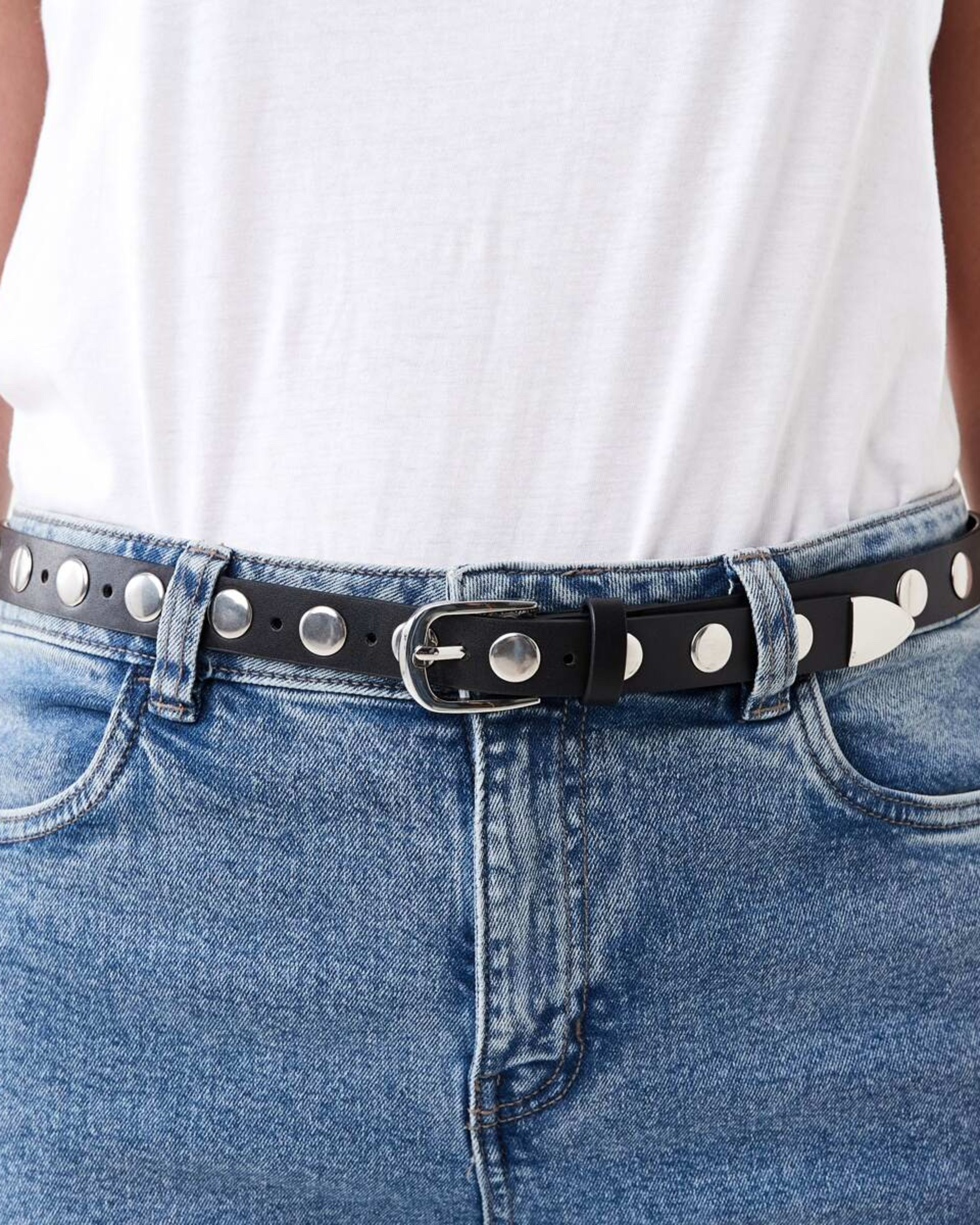 2 Stud Belt Black, 2 of 3