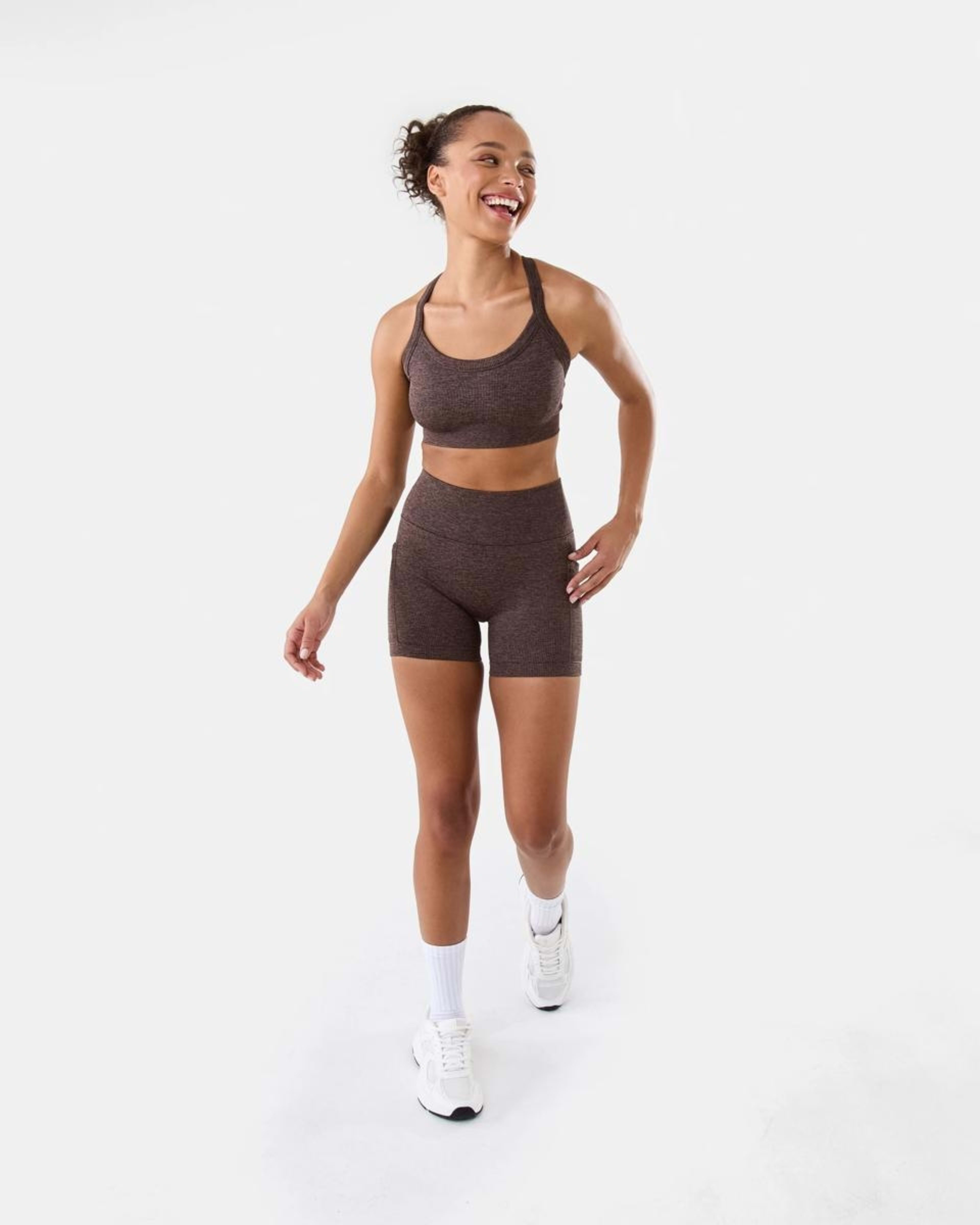 2 Active Womens Seamfree Pocket Bike Shorts Drk Espres, 2 of 7