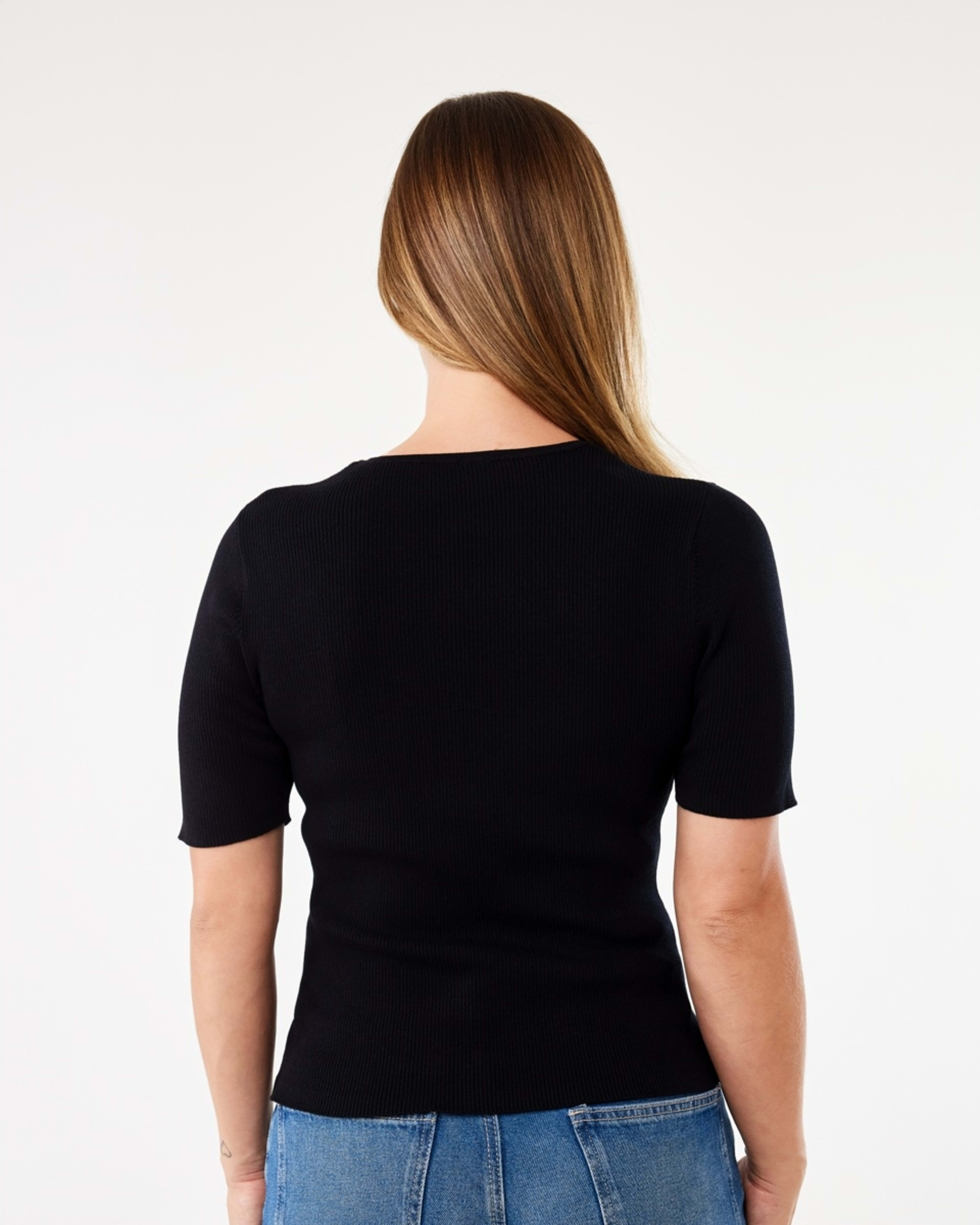 3 Short Sleeve Keyhole Top Black, 3 of 6