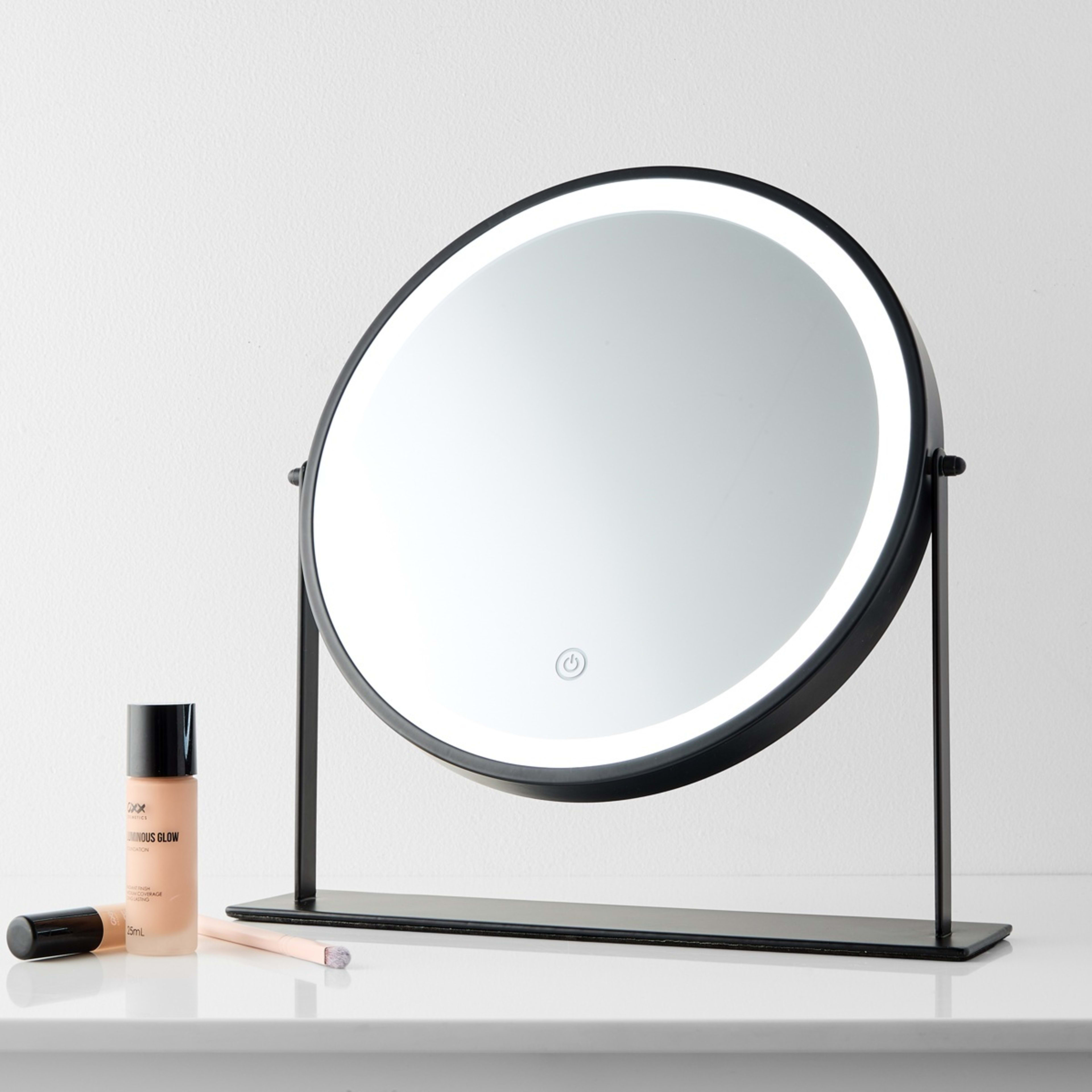 1 Round LED Mirror - Black