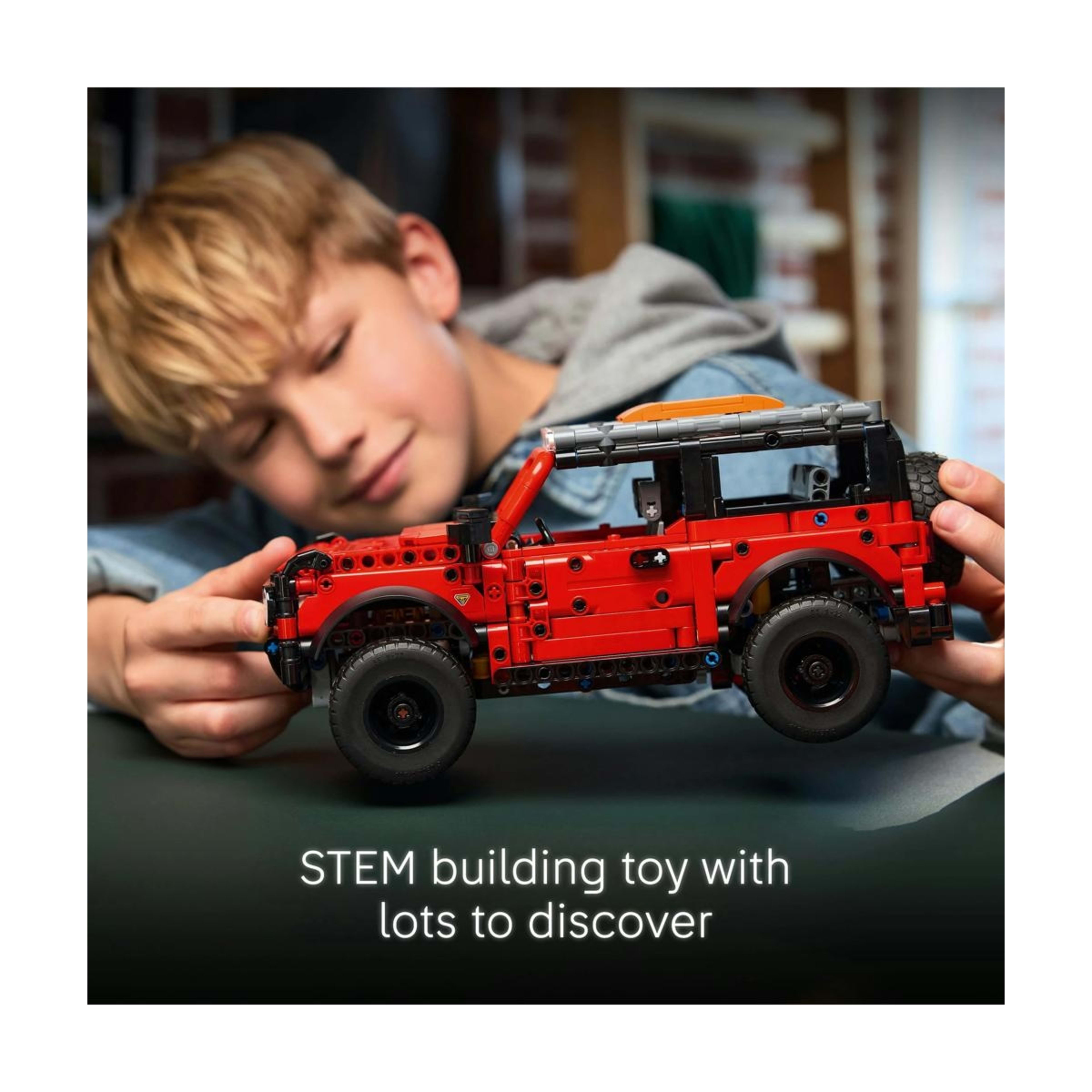 5 LEGO Technic Ford Bronco SUV 42213, 5 of 10