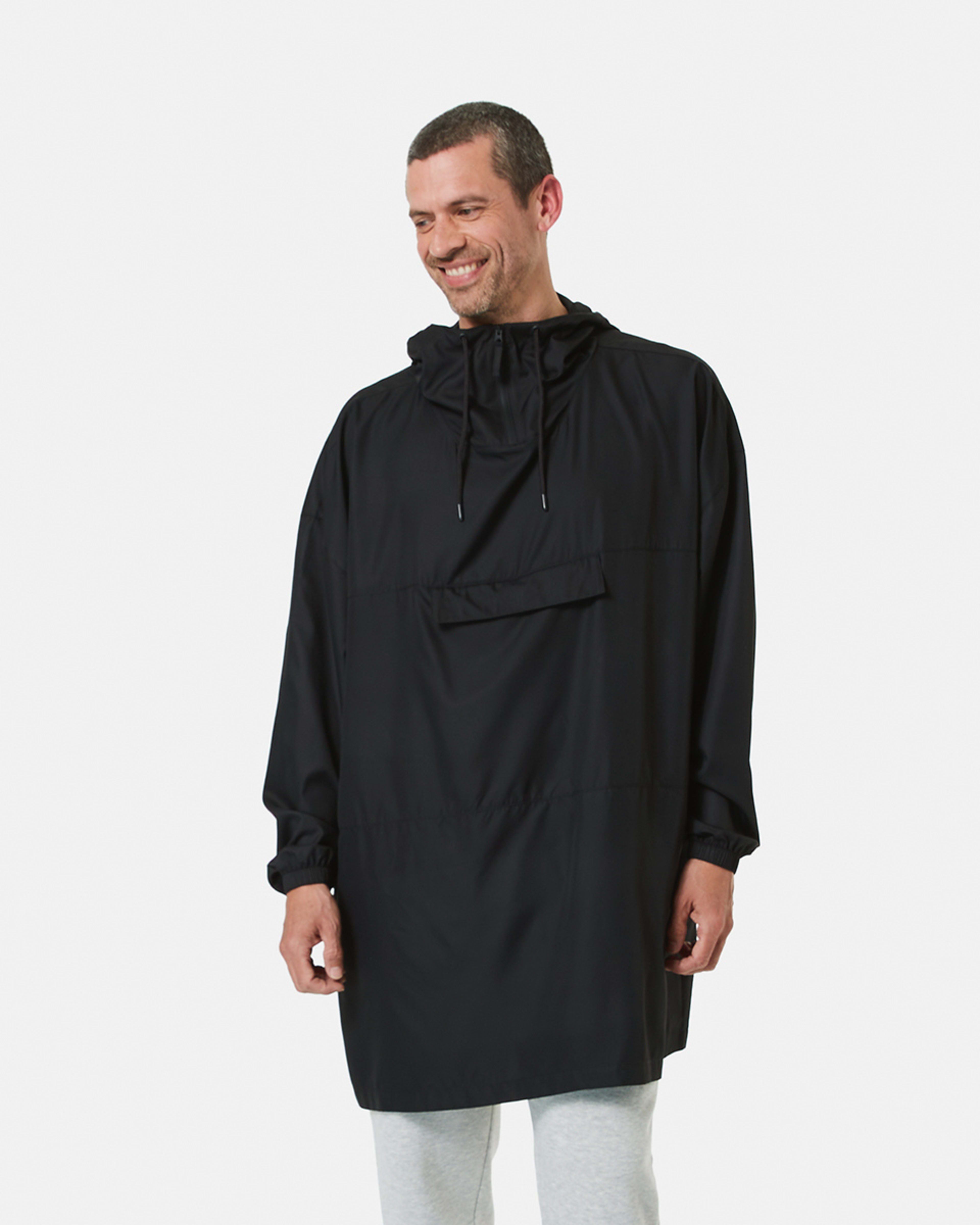 2 Active Mens Packable Poncho BLACK, 2 of 8