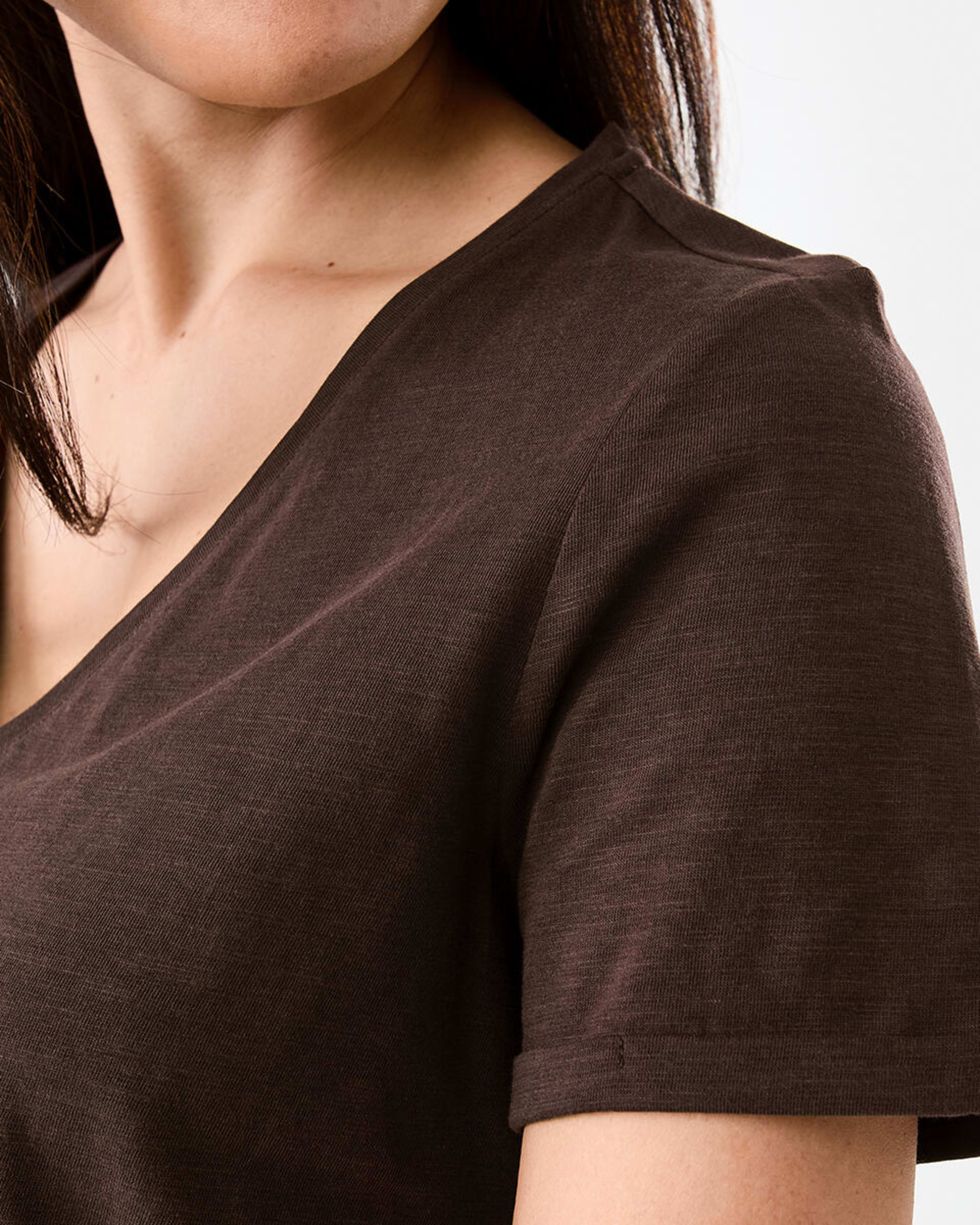 5 Short Sleeve Slub V-neck T-shirt Melt Brown, 5 of 5