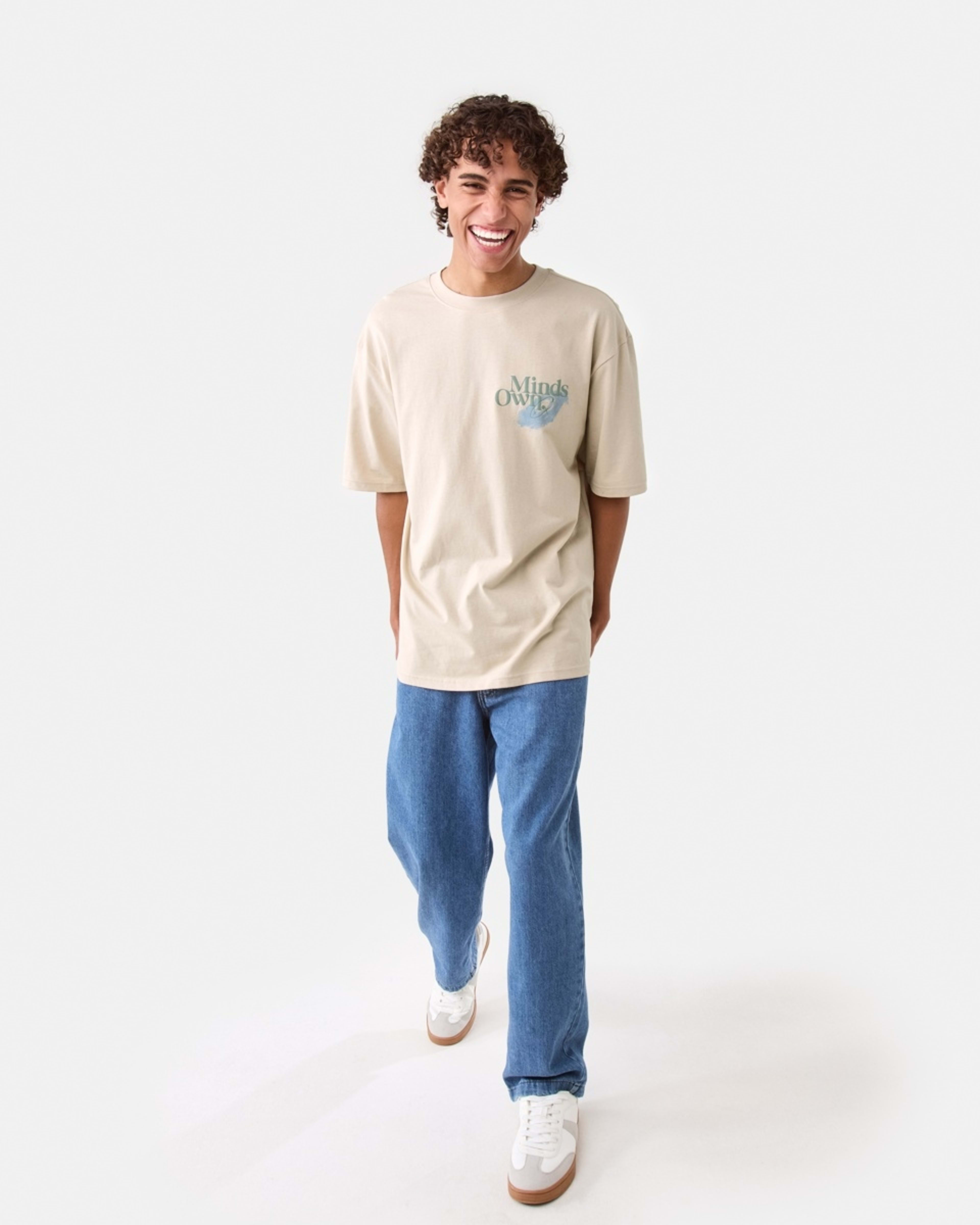2 Oversized Graphic T-shirt MINDS OWN, 2 of 7