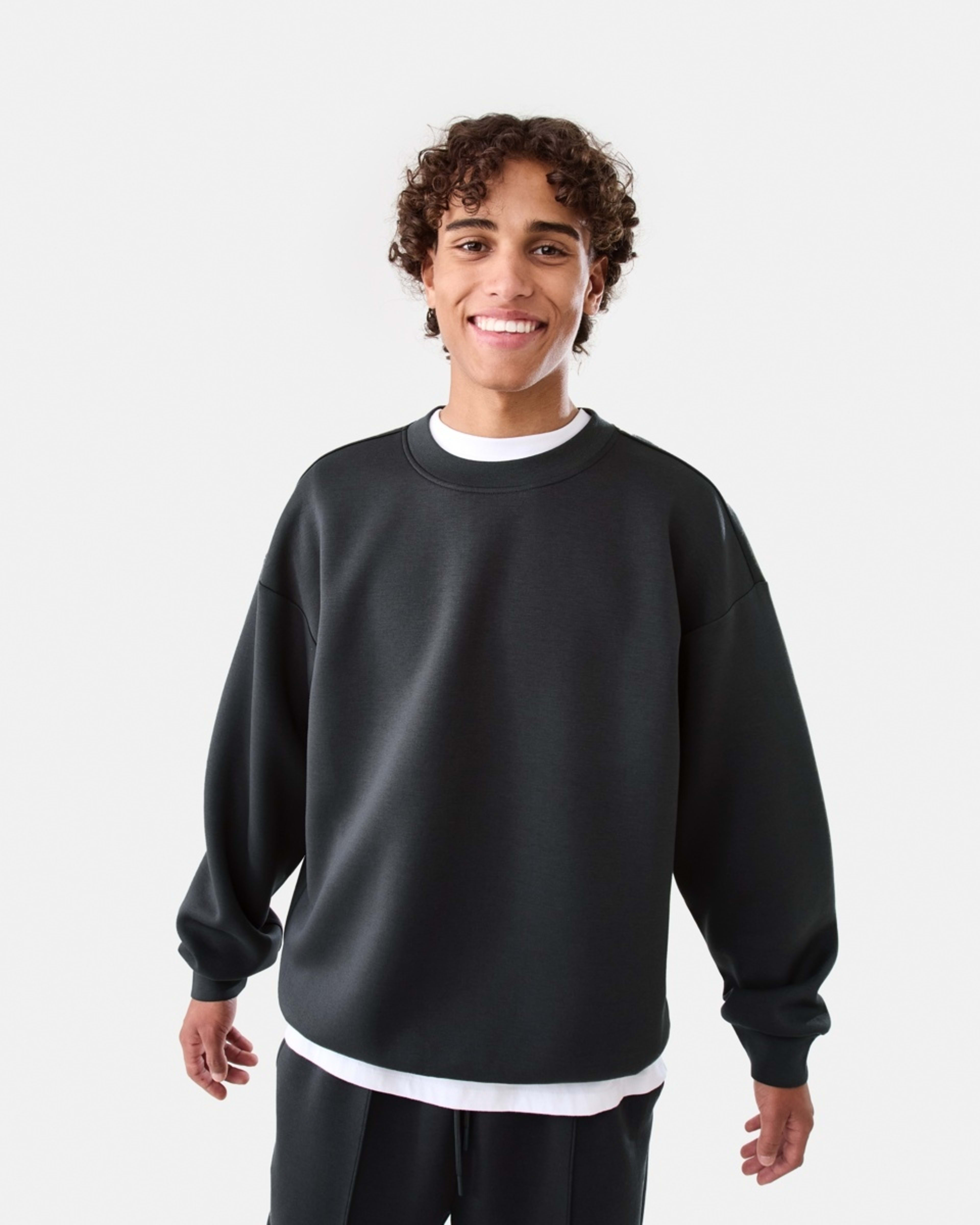 1 Scuba Oversized Crew Neck Sweatshirt VOLCANIC ROCK, 1 of 6