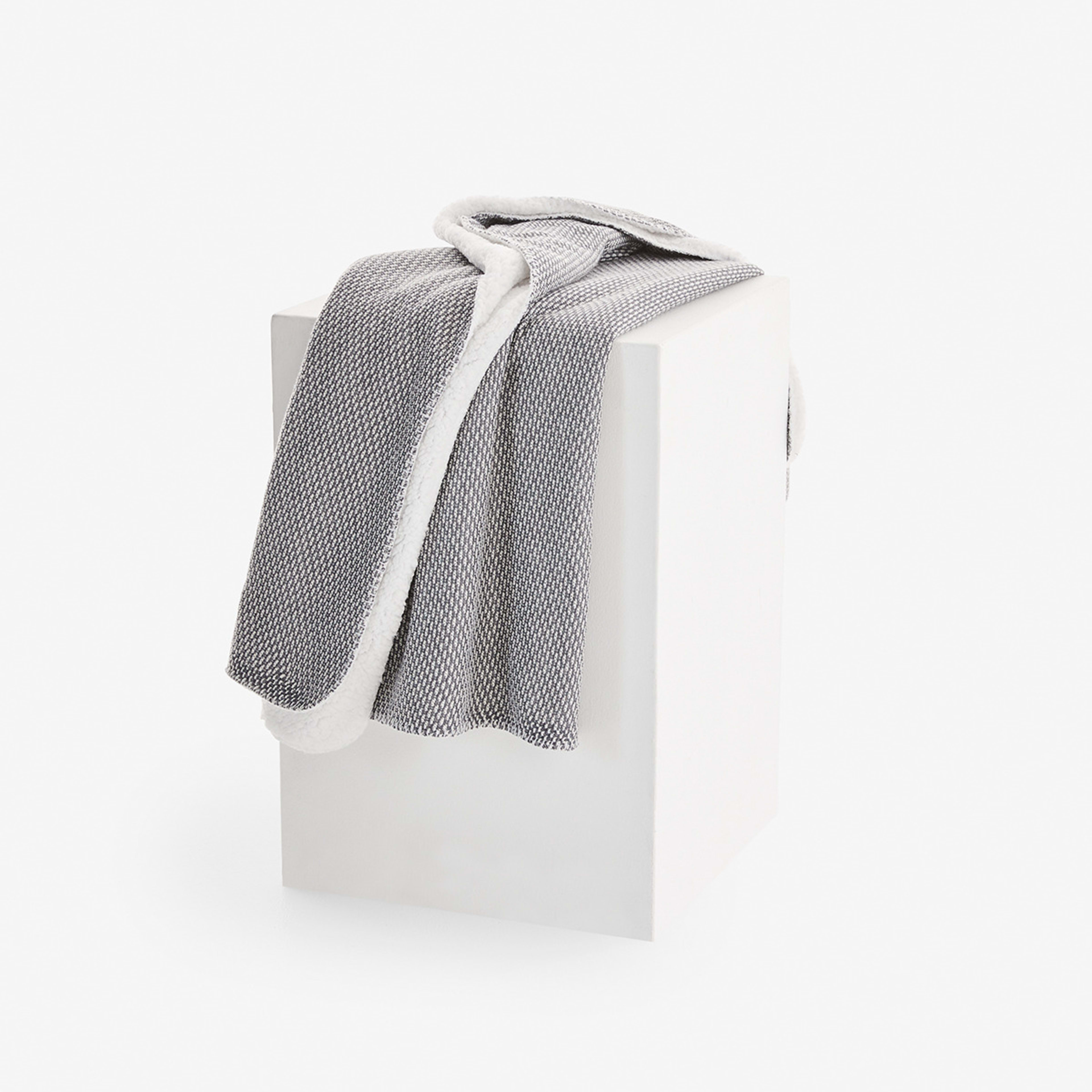 1 Sherpa Reverse Throw - Grey