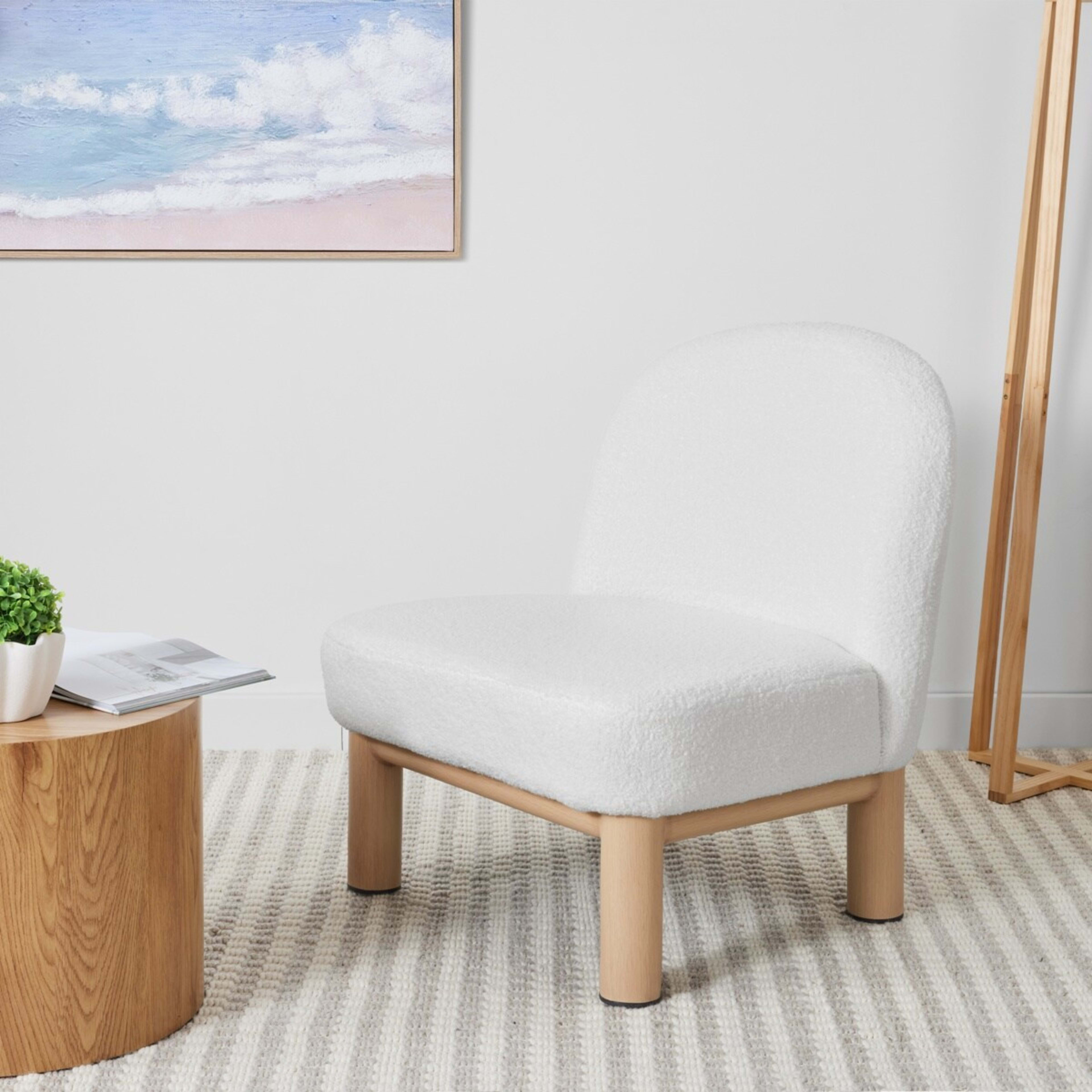 1 Remi Boucle Lounge Chair